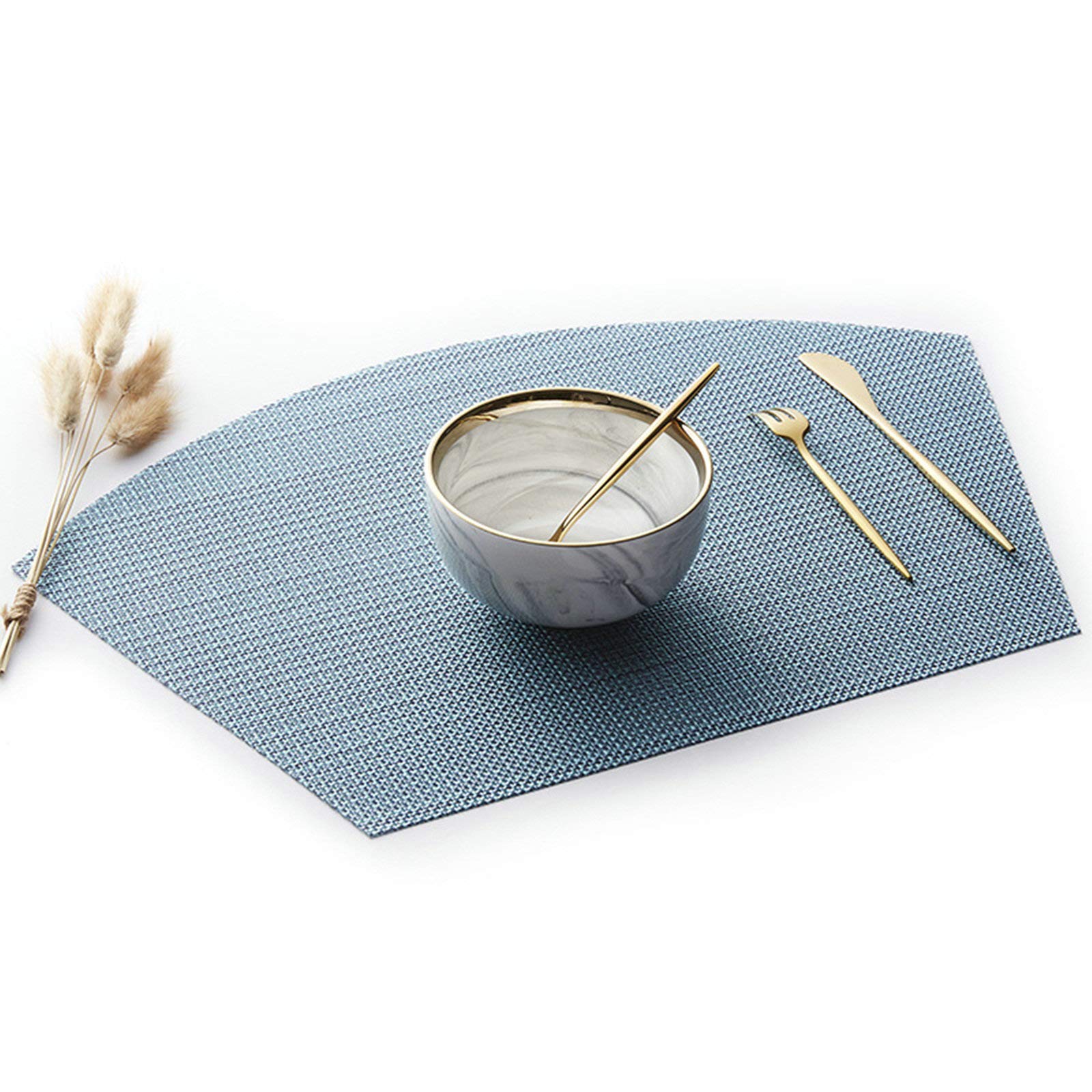 Daesar 2-Pack Plastic Vinyl Placemats - Woven Wedge Pattern Christmas Table Mats in Blue & Green (18x12 Inch) - Waterproof & Easy to Clean for Holiday Dining, Parties, and Everyday Use