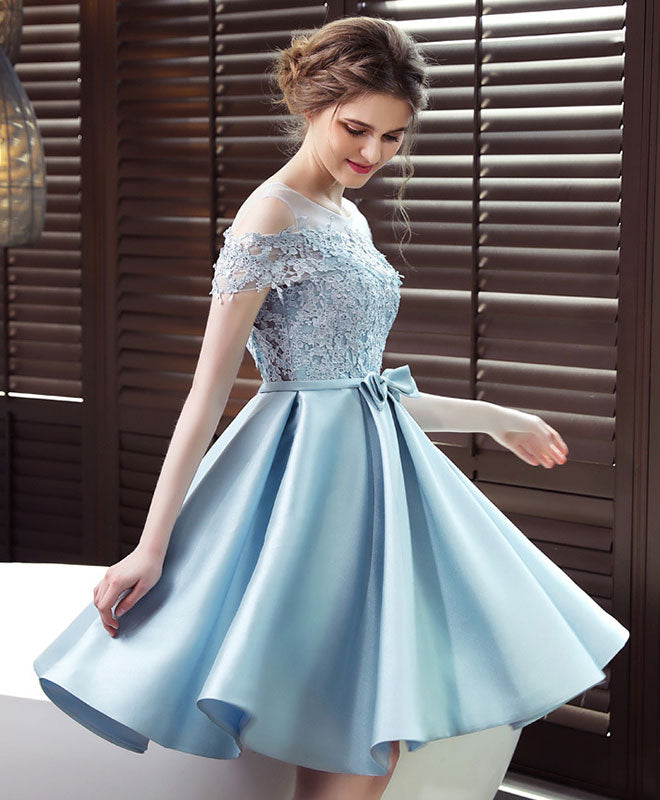 Elegant Blue Satin Scoop Neck Lace Short Prom Dress for Homecoming - Perfect for Parties, Dances & Special Occasions