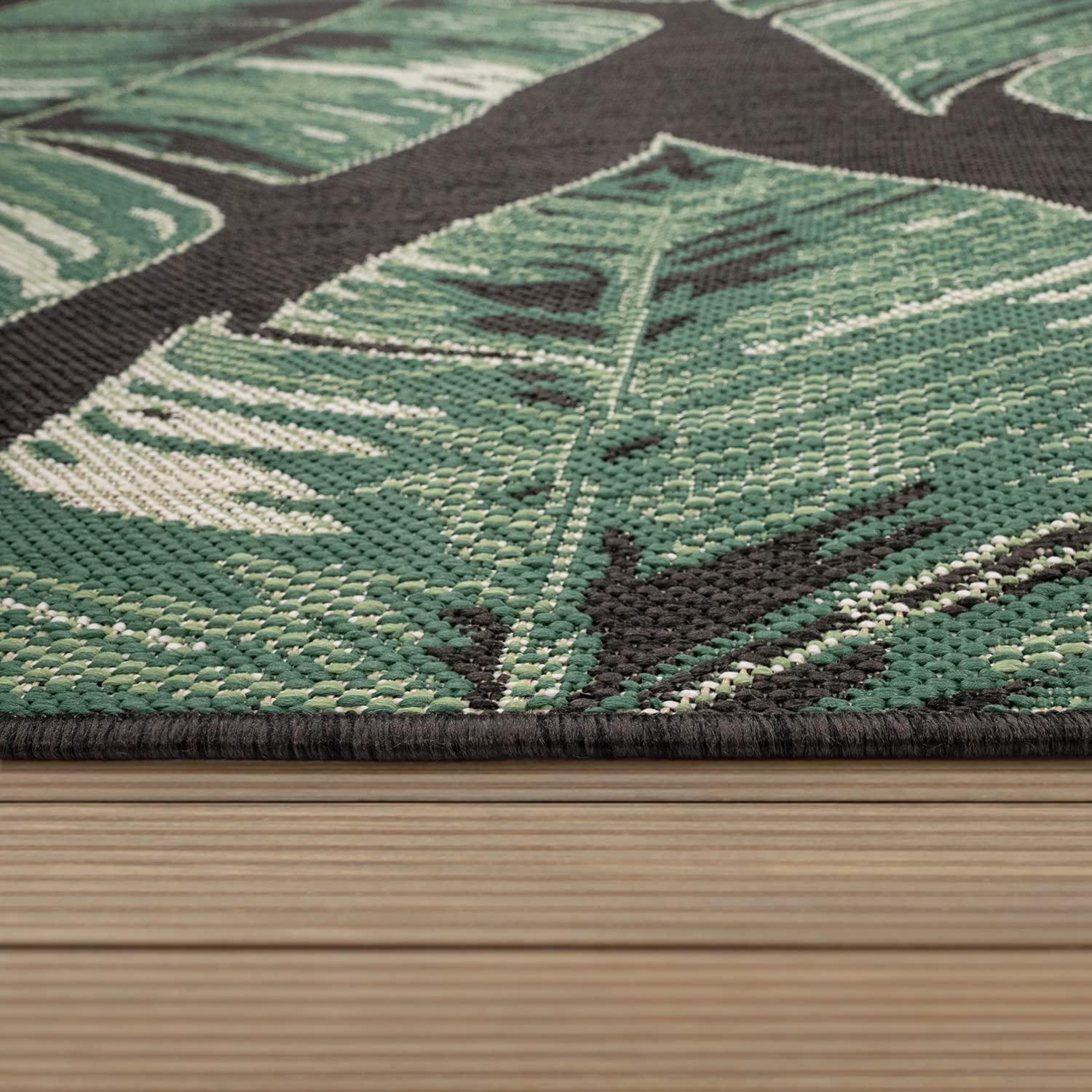 Jungle Leaves Tropical Outdoor Rug 5'3