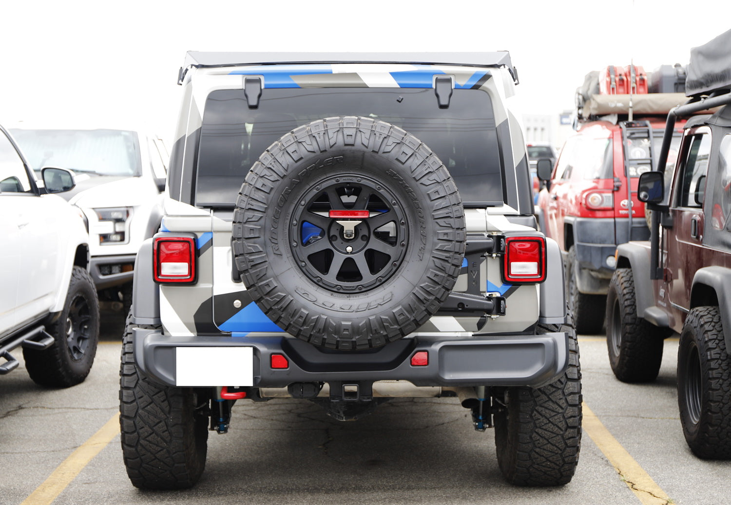 3rd Brake Light Relocation Bracket for 2018+ Jeep Wrangler JL - Heavy Duty Spare Tire Mounting Kit for Off-Road & Adventure Use