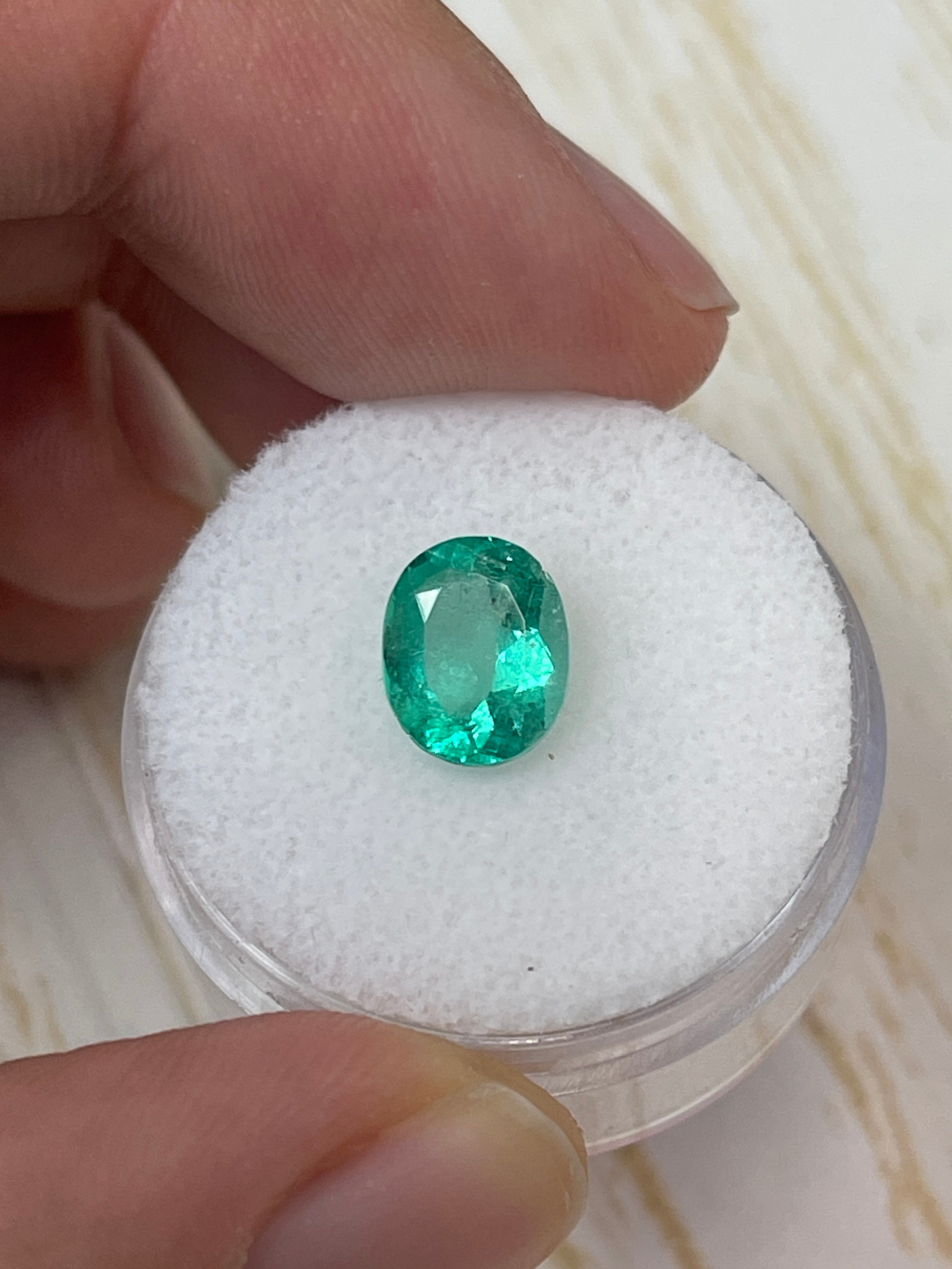 1.81 Carat 9x7mm Eye-Clean Bluish Green Natural Colombian Emerald Loose Gemstone - Oval Cut for Jewelry Making, Engagement Rings & Fine Collections