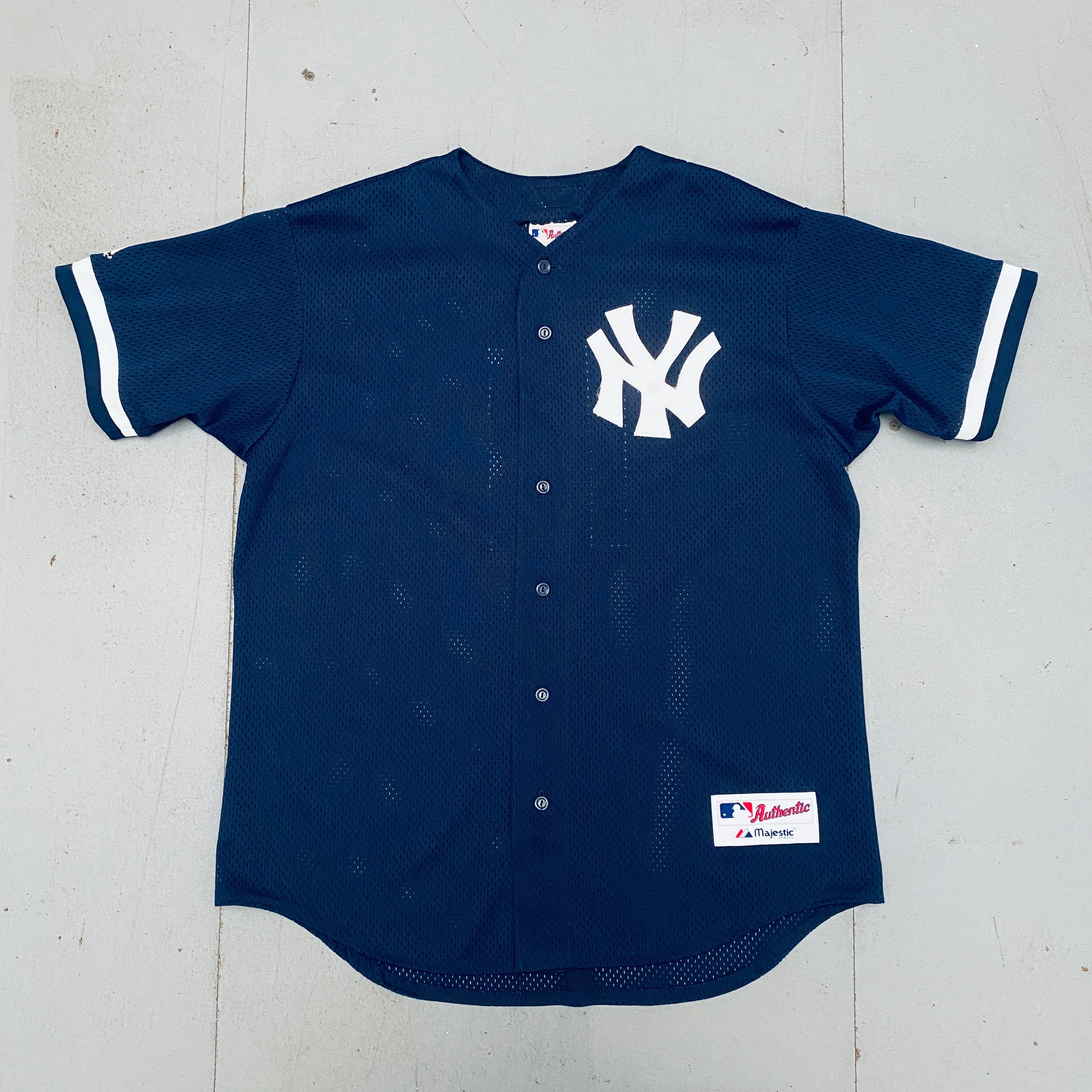 Authentic New York Yankees Brett Gardner 2009 Navy Blue Majestic Stitched Baseball Jersey (Size L) - Perfect for Game Day, Fan Events & Yankees Memorabilia Collection