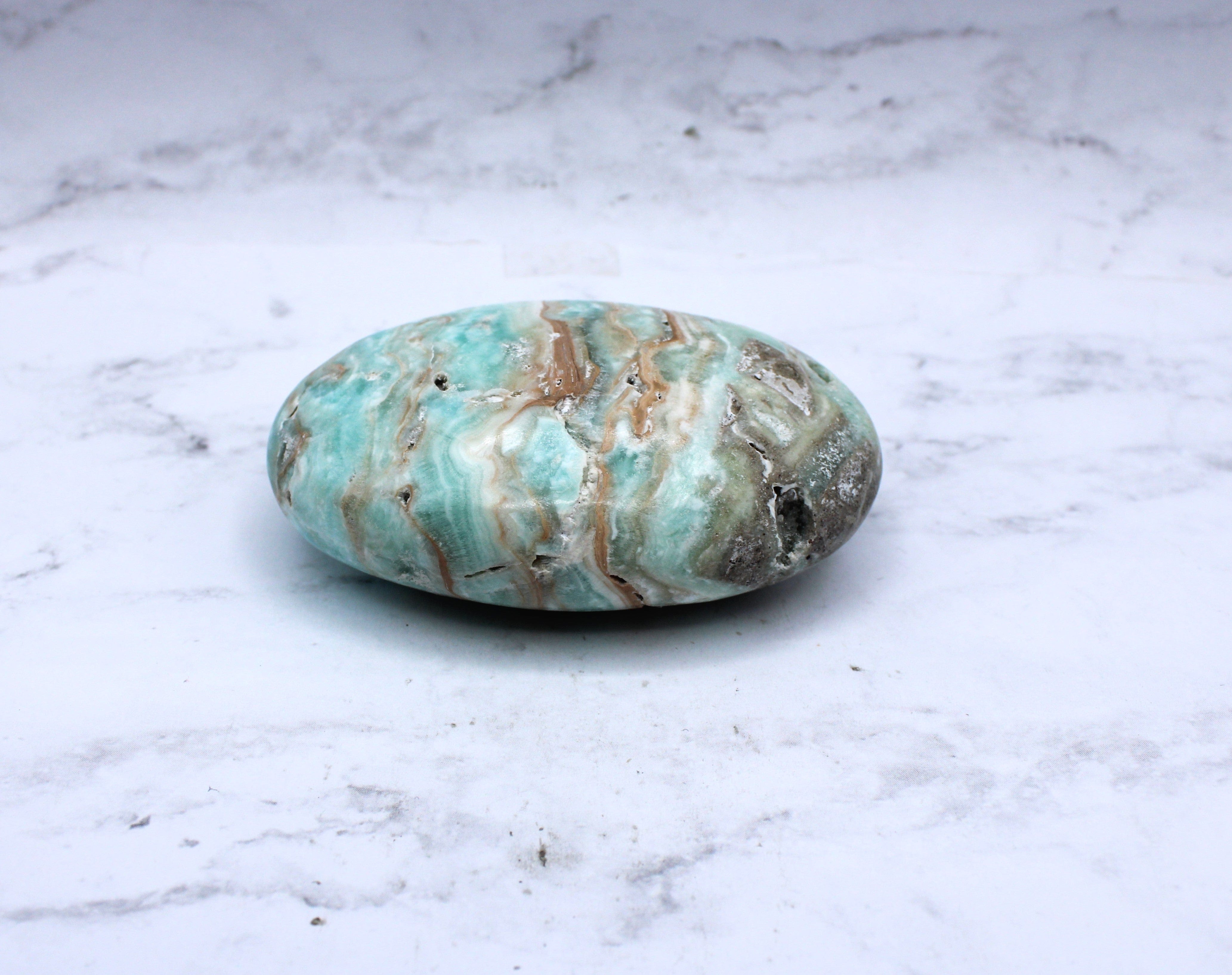 Caribbean Calcite Palm Stone - Natural Healing Crystal for Meditation, Stress Relief & Energy Balancing | Perfect for Yoga, Reiki & Spiritual Practices