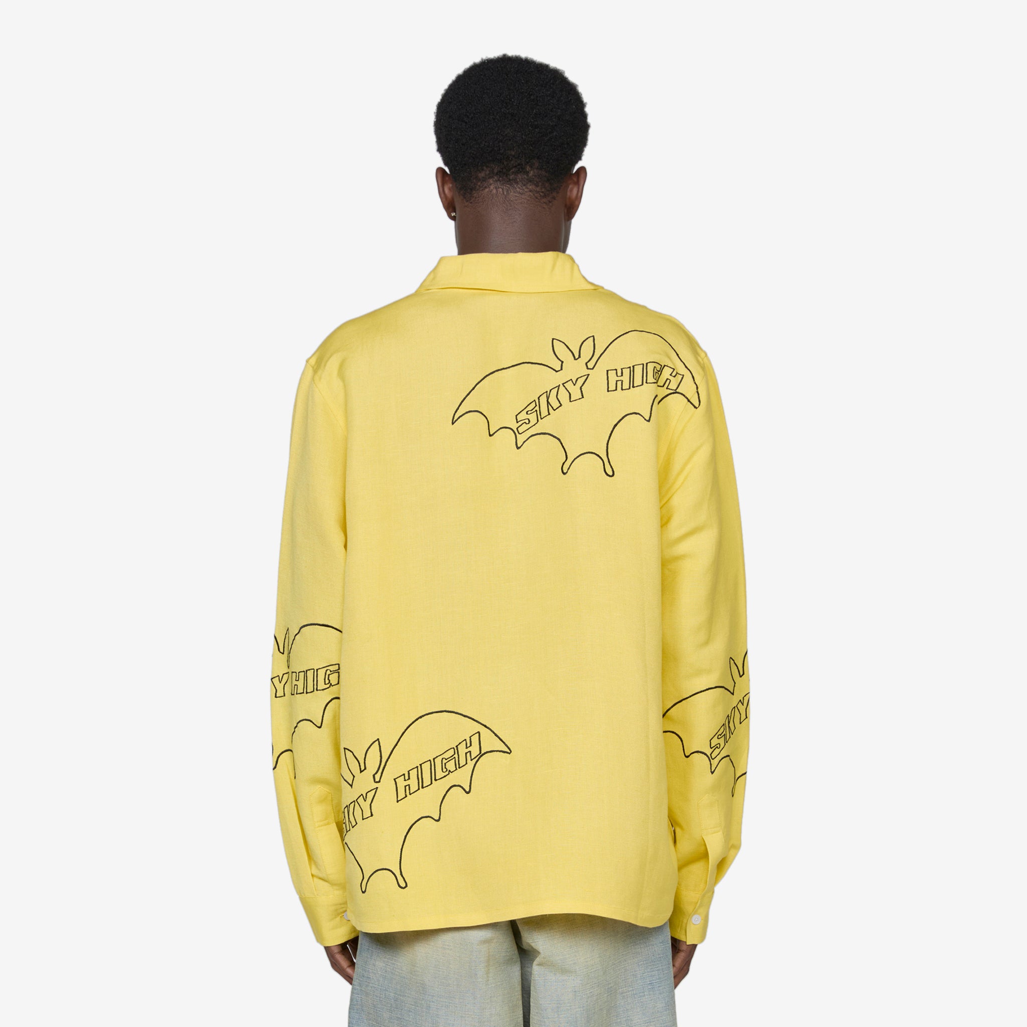 Sky High Bat Embroidered Yellow Shirt - Vintage Baseball Style Top for Men & Women - Perfect for Casual Wear, Street Fashion & Baseball Games