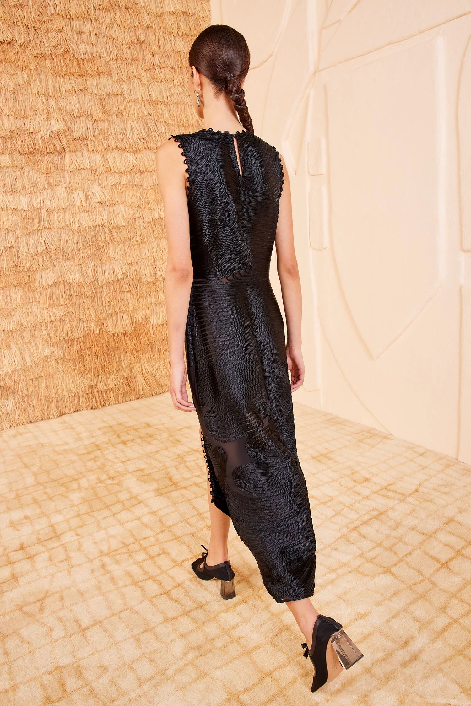 Dioni Dress Noir Embroidered Elegant Black Floral Lace Evening Gown - Perfect for Weddings, Parties & Special Occasions