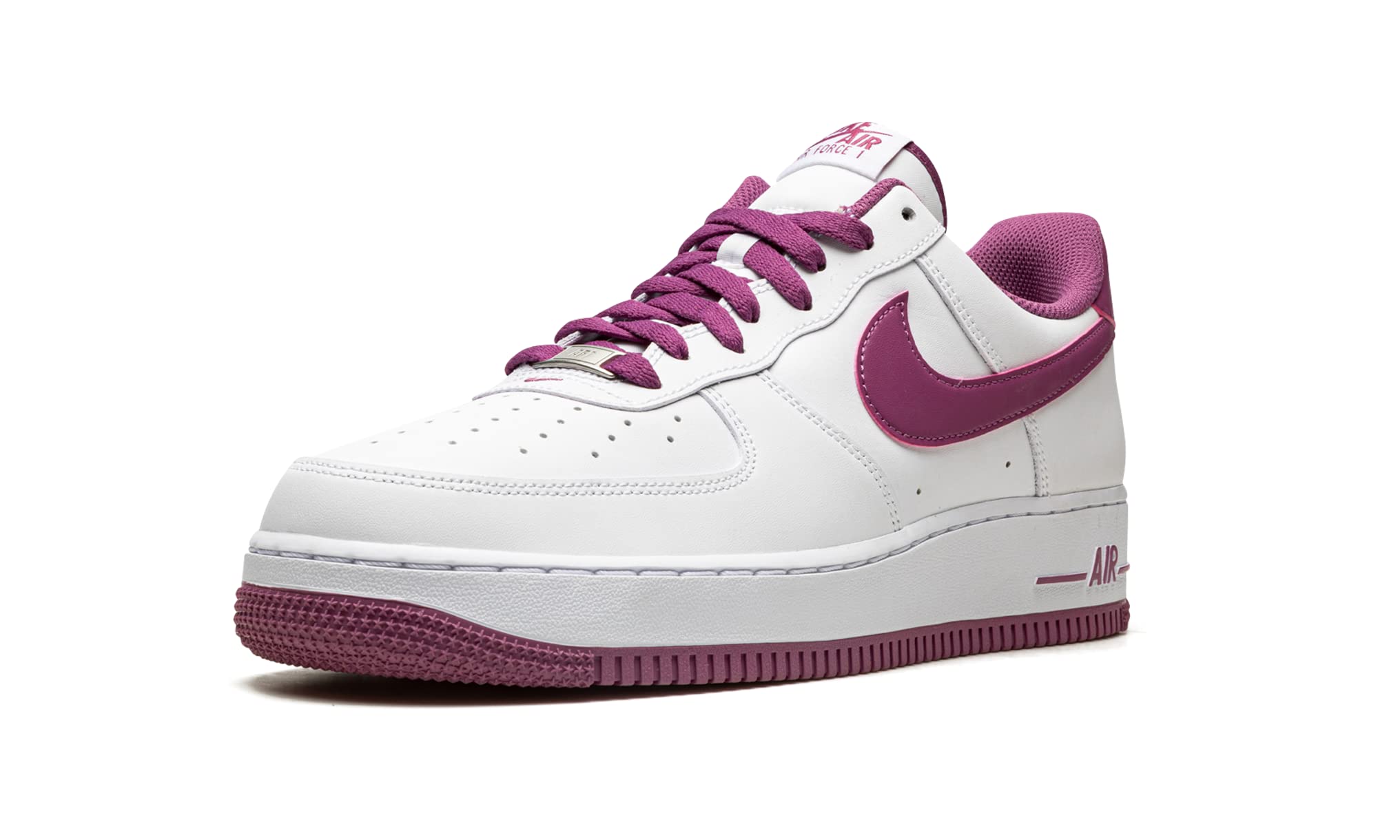 **Nike Men's Running Shoes - Lightweight Comfort Sneakers for Jogging, Gym & Casual Wear**    **场景优化后:**   **Nike Men's Running Shoes - Lightweight Comfort Sneakers for Jogging, Gym & Casual Wear | Perfect for Workouts, Daily Walks & Street Style**