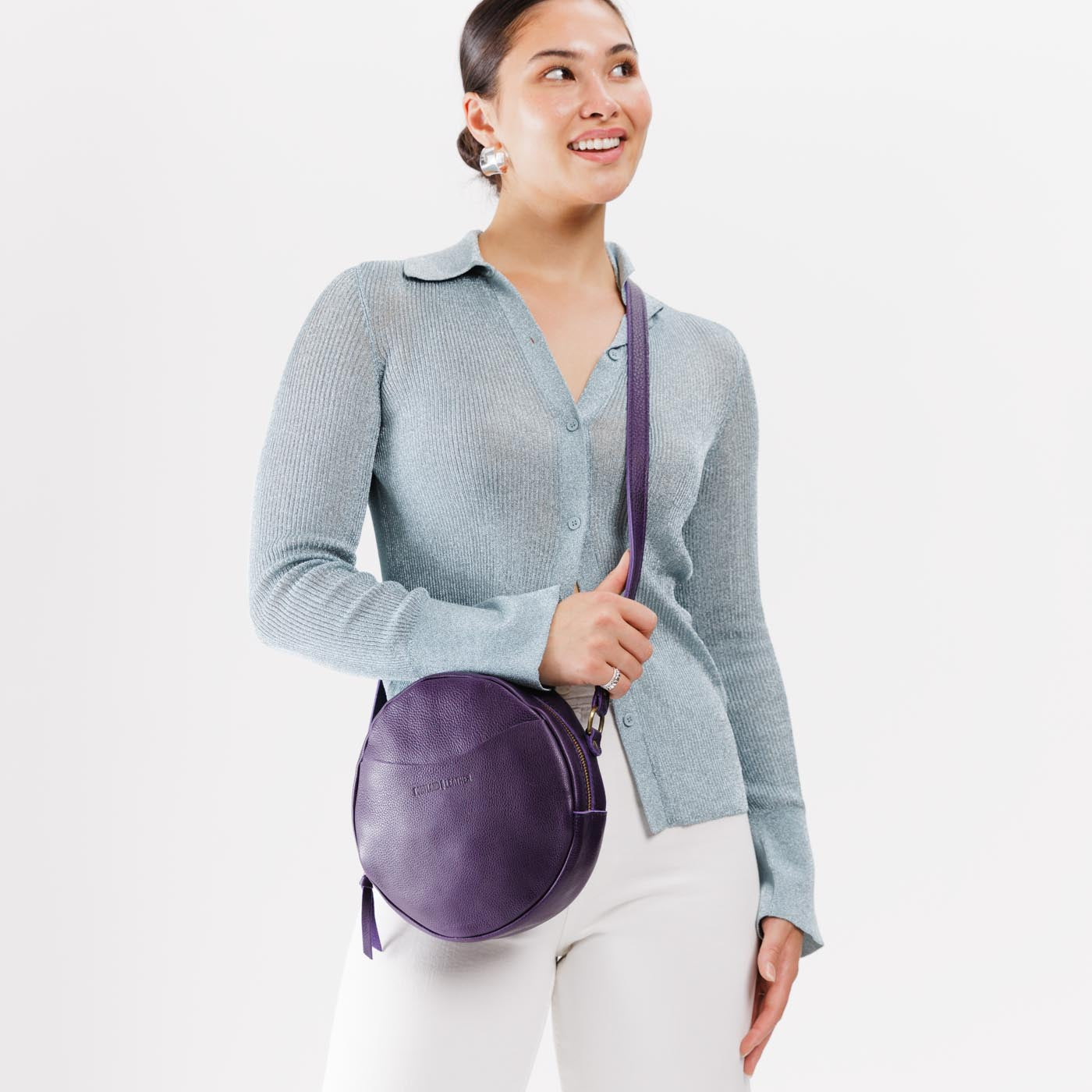 Stylish Circle Crossbody Bag for Women - Trendy Leather Shoulder Purse with Adjustable Strap - Perfect for Everyday Use, Travel & Shopping