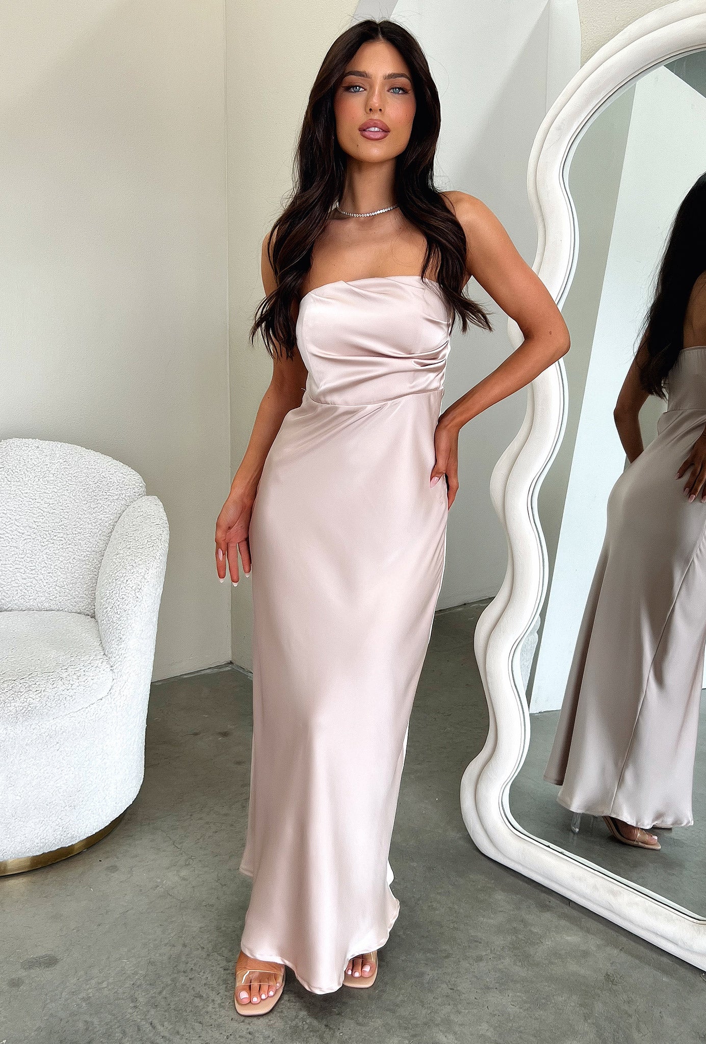 Elio Dress in Champagne - Elegant Women's Party & Evening Gown for Weddings, Cocktail Events & Special Occasions
