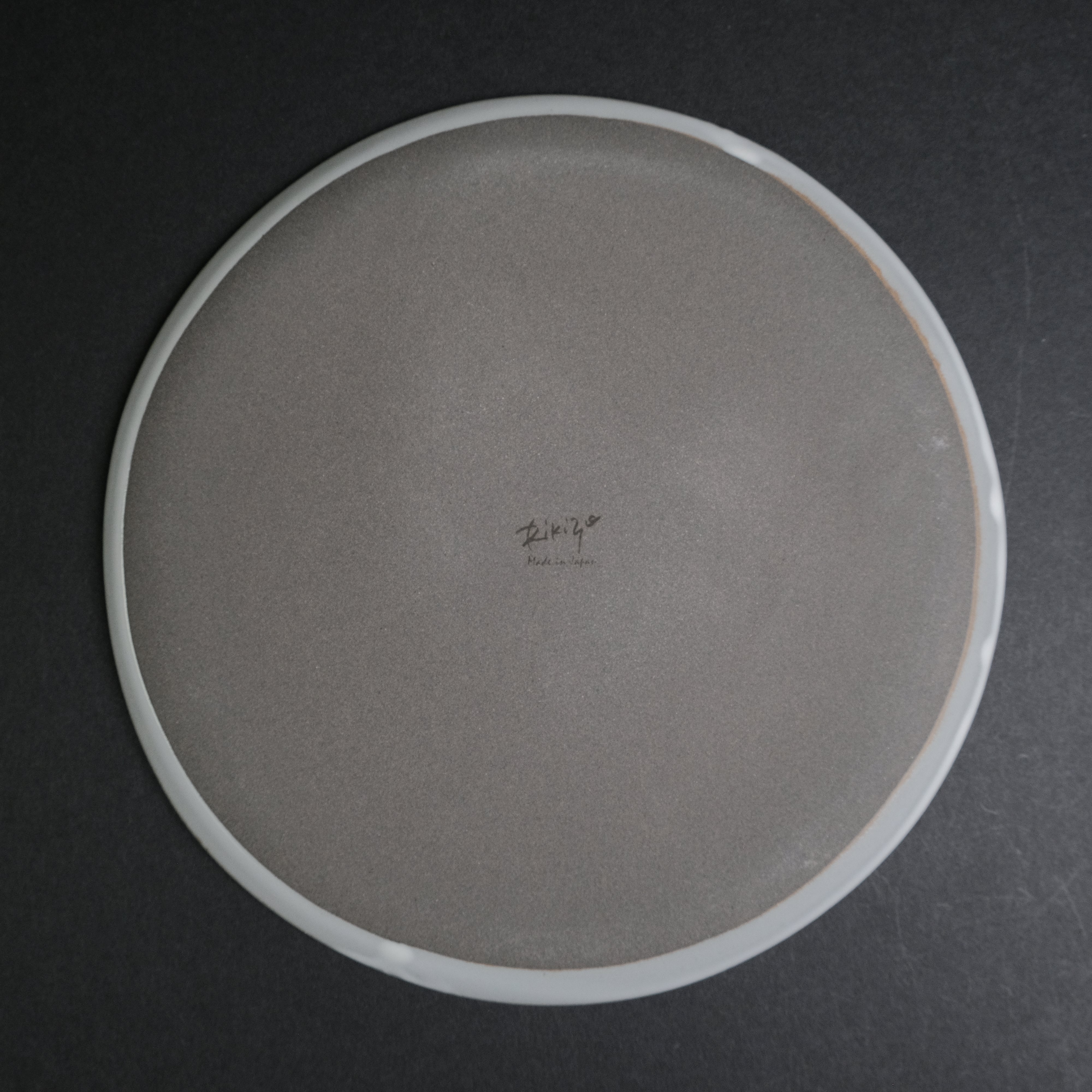 Authentic Japanese Komon Kasama Ware Rikizo Sourie Plate - Handcrafted Ceramic Dinner Plate for Sushi, Tempura & Traditional Japanese Cuisine - Perfect for Home Dining, Restaurants & Gift Giving
