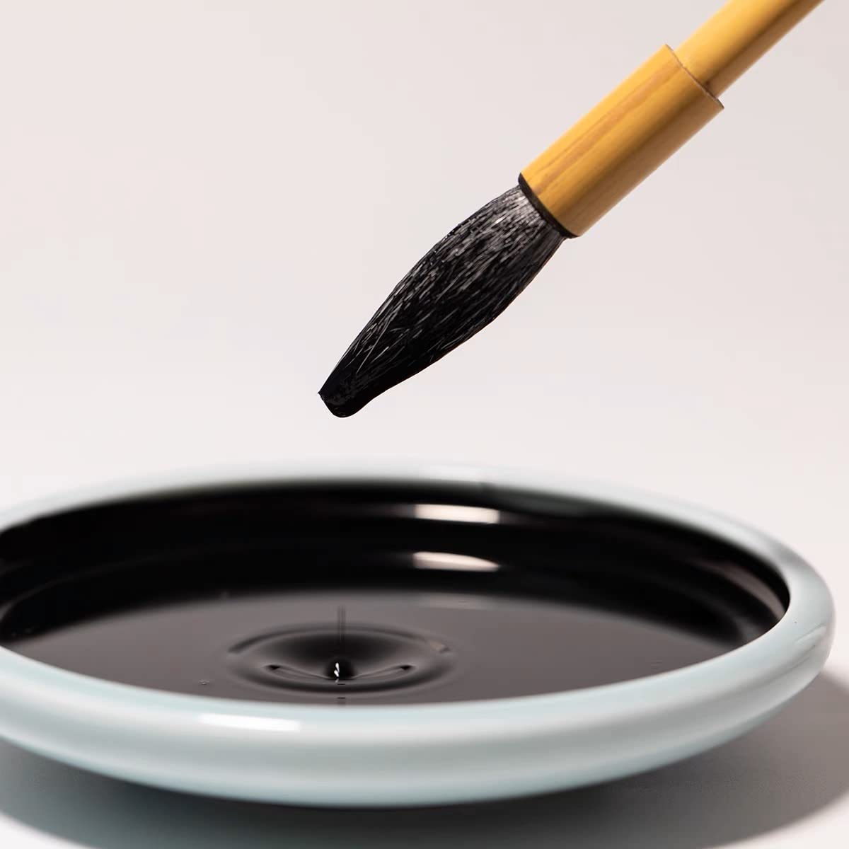 Premium Black Calligraphy Ink - Traditional Chinese Sumi Ink for Brush Painting & Calligraphy - 250ml (8.45oz) - Ideal for Artists, Beginners & Zen Meditation Practice