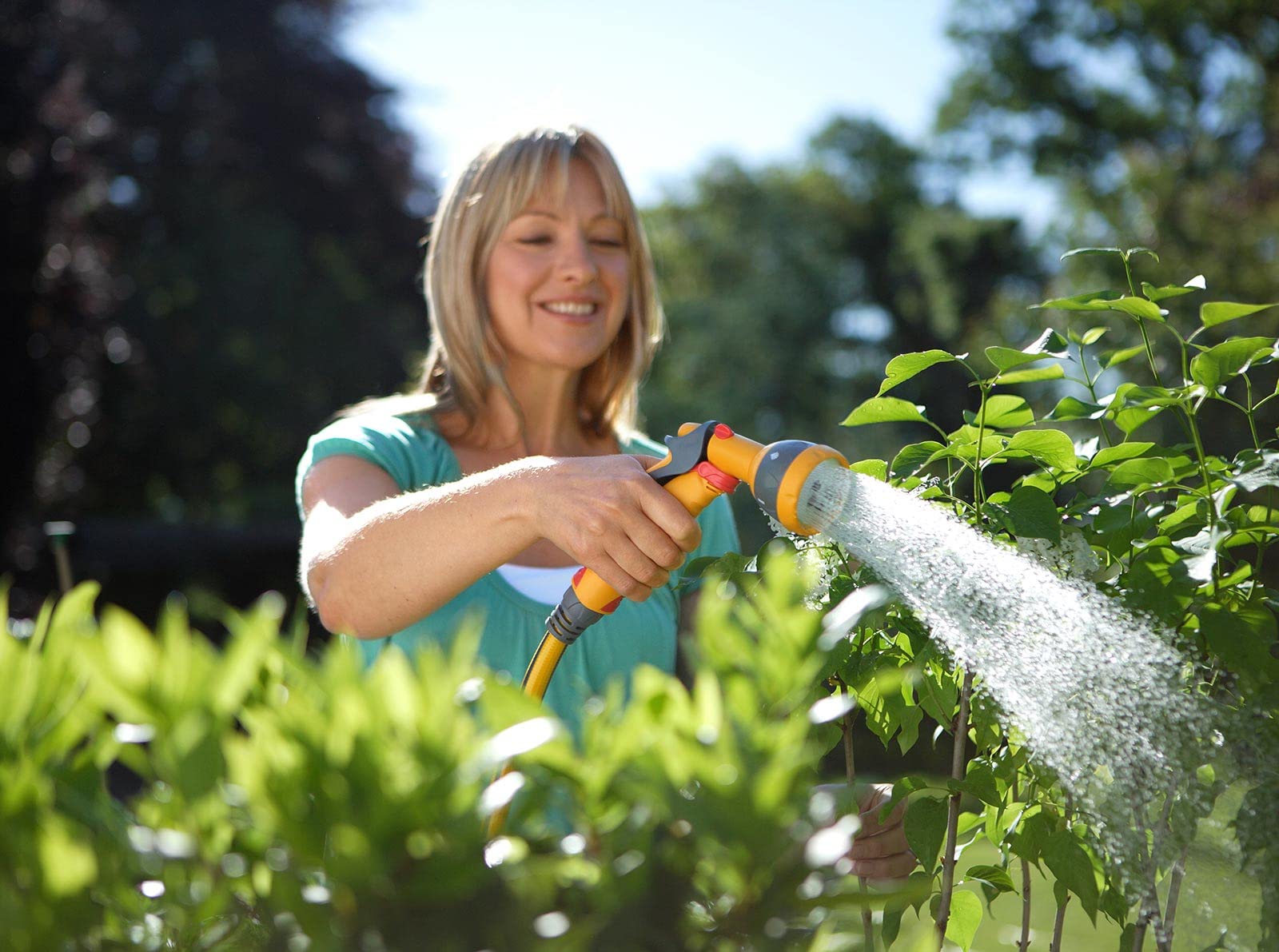 Hozelock HZ2676P0000 Multi-Color Spray Gun - Adjustable Nozzle for Garden, Lawn & Car Washing | Perfect for Watering Plants, Cleaning Patios & Vehicle Maintenance