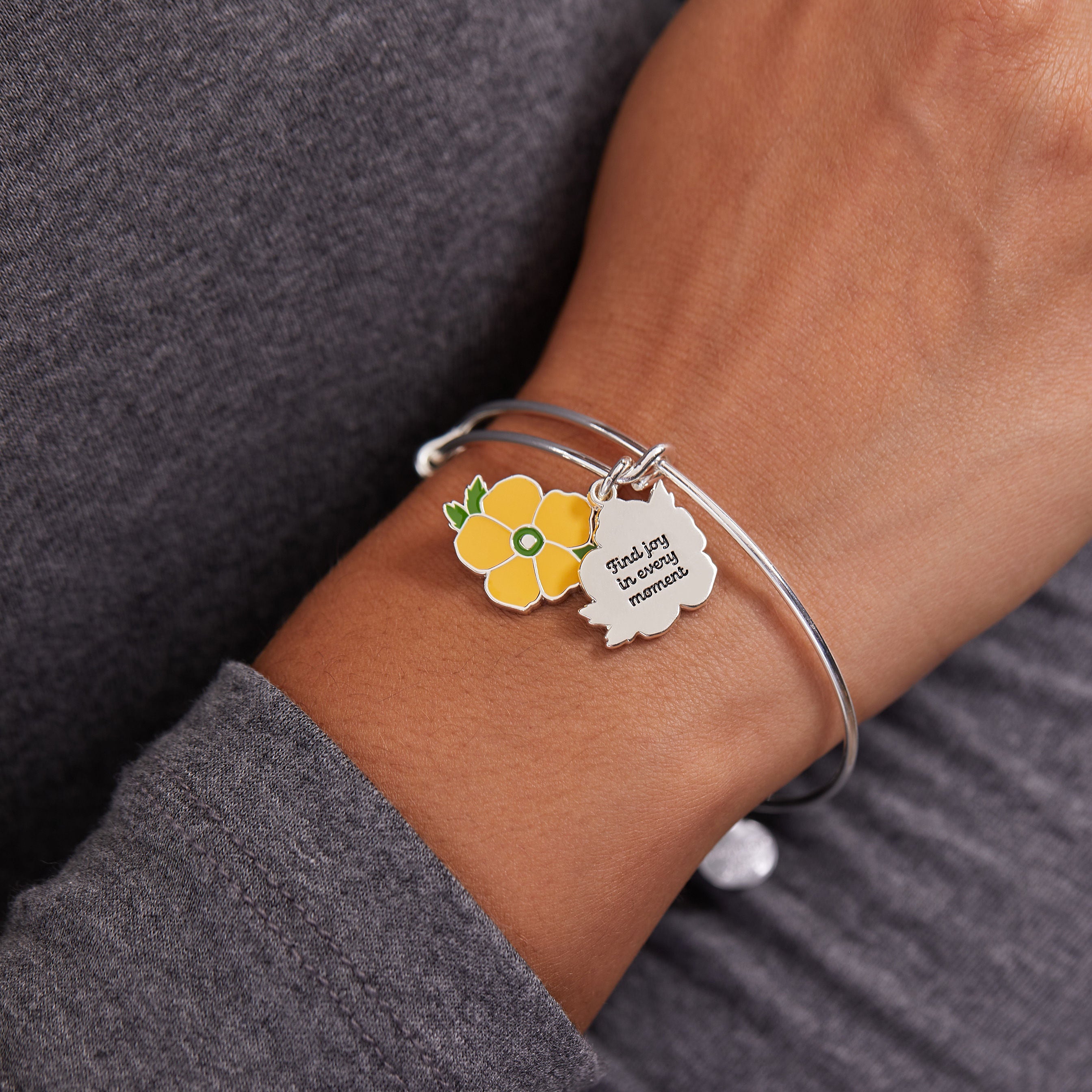 Buttercup Flower Mantra Charm Bangle - Elegant Boho Bracelet for Yoga, Meditation & Spiritual Healing