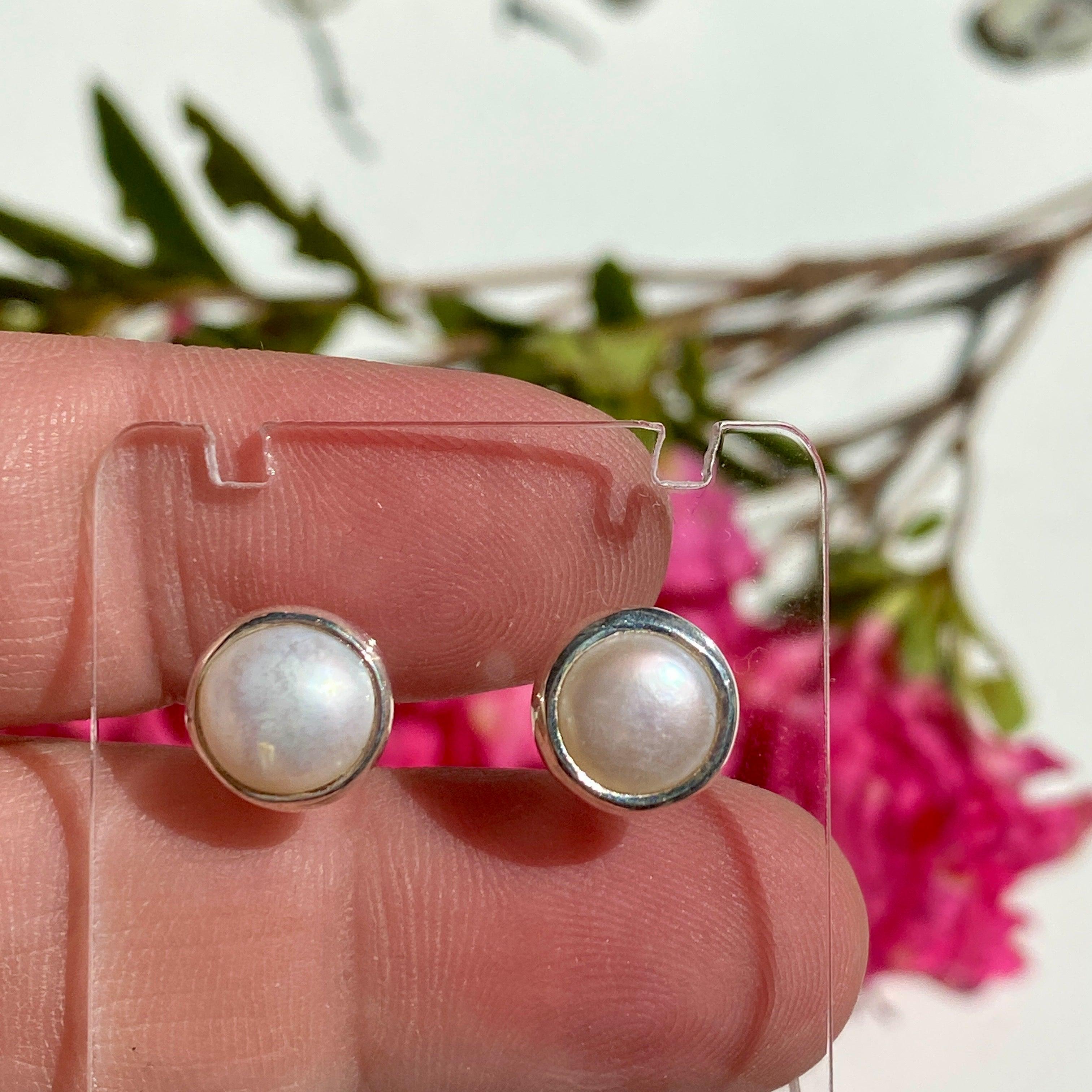 Pearl Round Cabochon Stud Earrings KEGJ1048 - Elegant & Timeless Jewelry for Women, Perfect for Weddings, Parties & Daily Wear