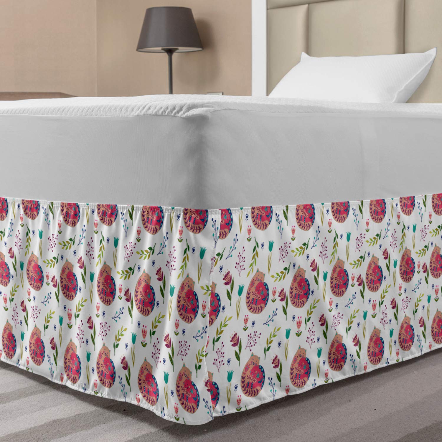 Ambesonne Cat Bed Skirt - Scandinavian Style Kitten Family Design with Berries & Flowers on Plain Backdrop | Elastic Wrap Around Bedskirt Dust Ruffle for Twin/Twin XL Beds | Perfect for Pet Lovers' Home Decor & Cozy Bedroom Styling (White & Multicolor)