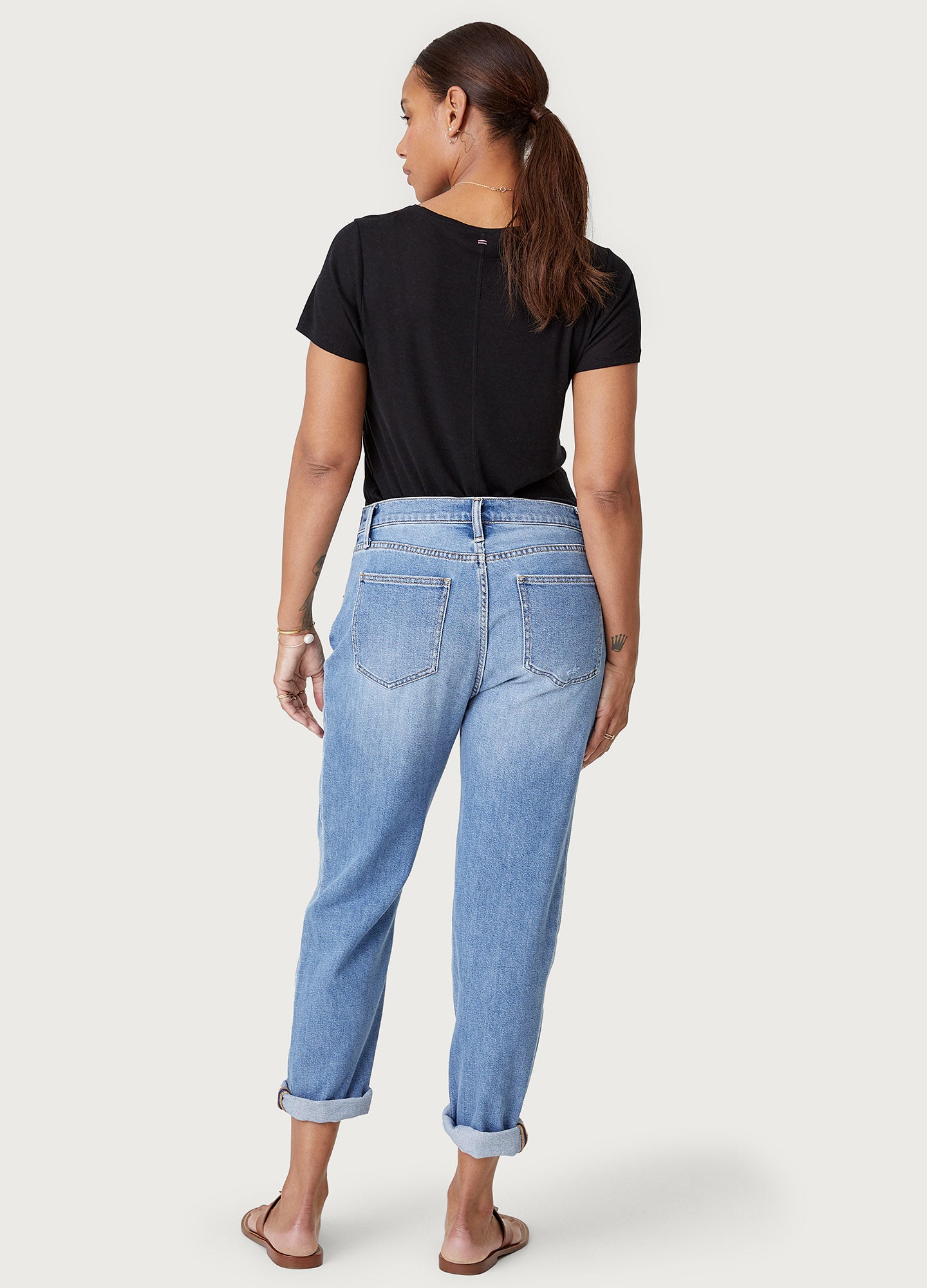 Best Stretchy Boyfriend Maternity Jeans for Pregnant Women - Comfortable Denim Pants for Everyday Wear & Pregnancy Fashion