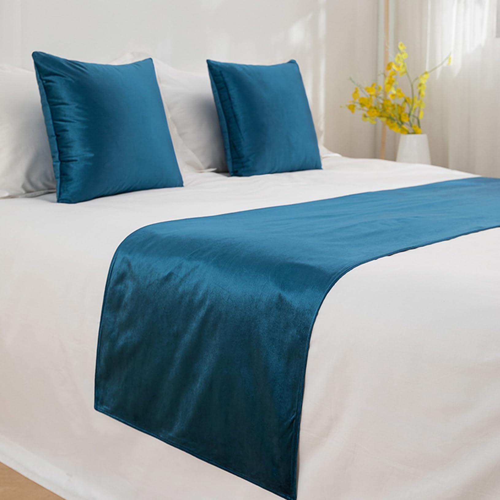 Luxury Velvet Bed Runner - Double-Sided Bed Scarf & Bed Cover Protector - Hotel & Home Bedspread - Blue (45x240cm) for 1.8m Bed - Perfect for Master Bedroom Decor & Guest Room Styling