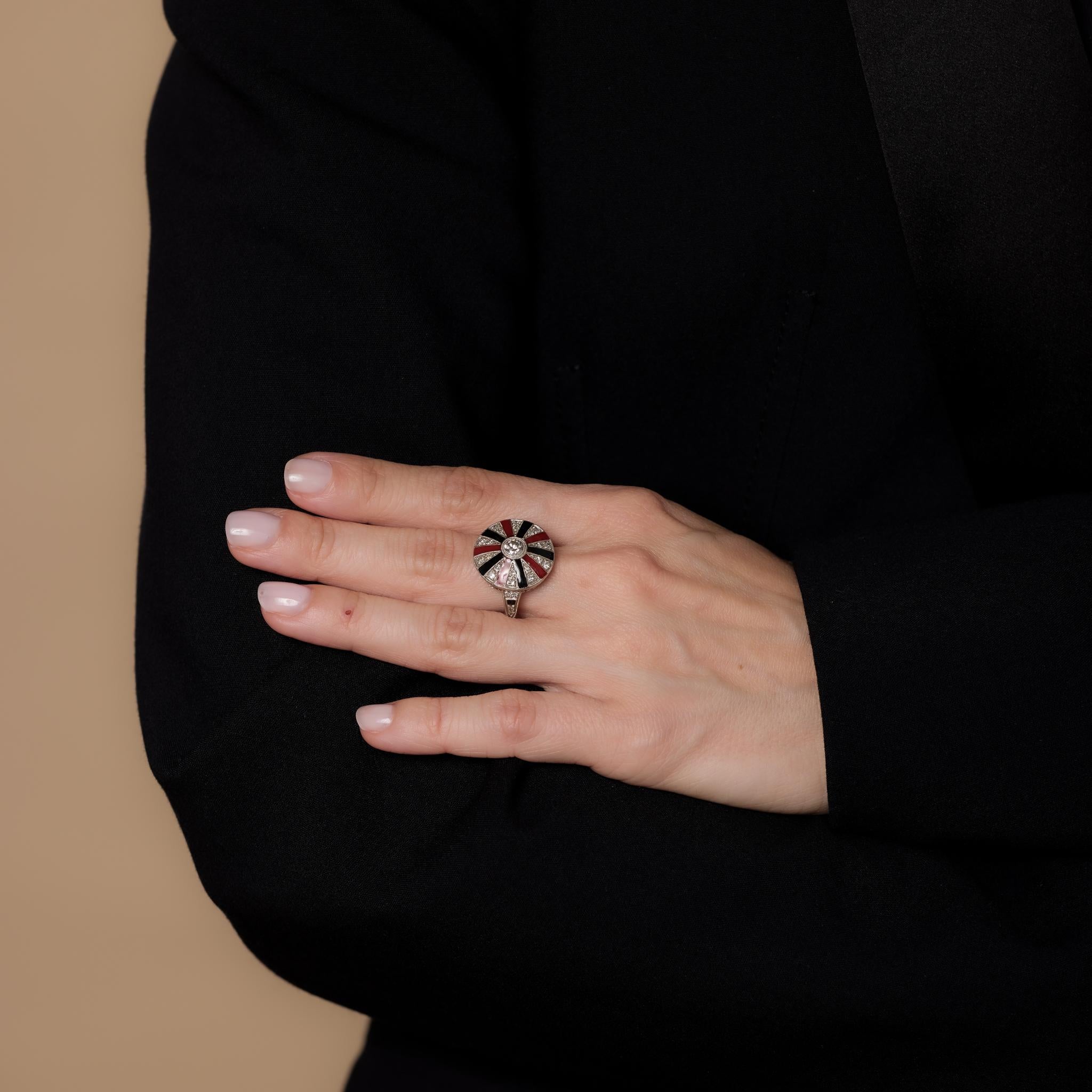 Vintage Art Deco Style Diamond Red & Black Enamel Platinum Cocktail Ring for Women - Perfect for Evening Parties, Weddings & Special Occasions