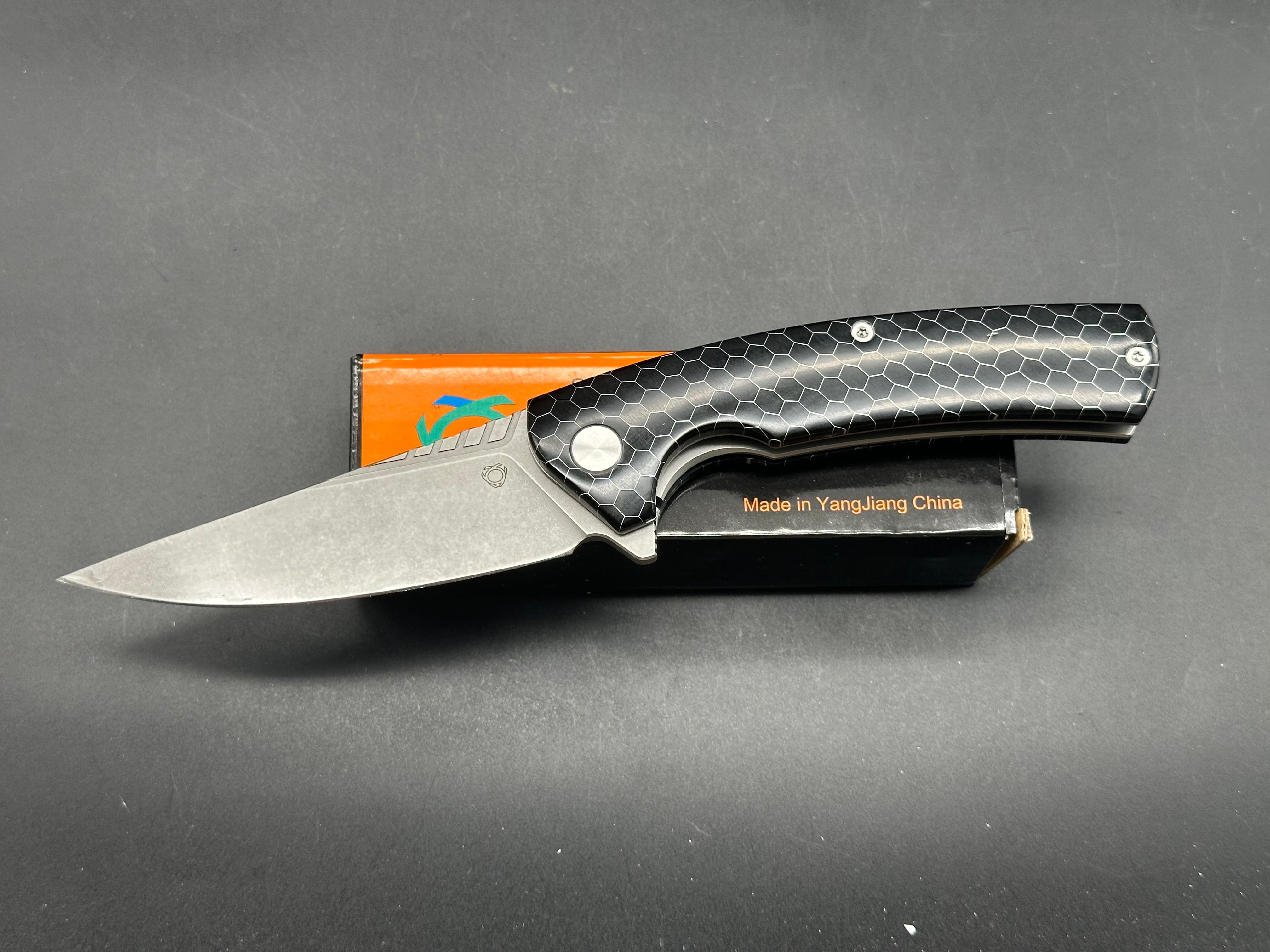 Sixleaf SL 08 Liner Lock Pocket Knife - Black Acrylic Handle with D2 Steel Blade - EDC, Camping, Hiking & Outdoor Survival Tool