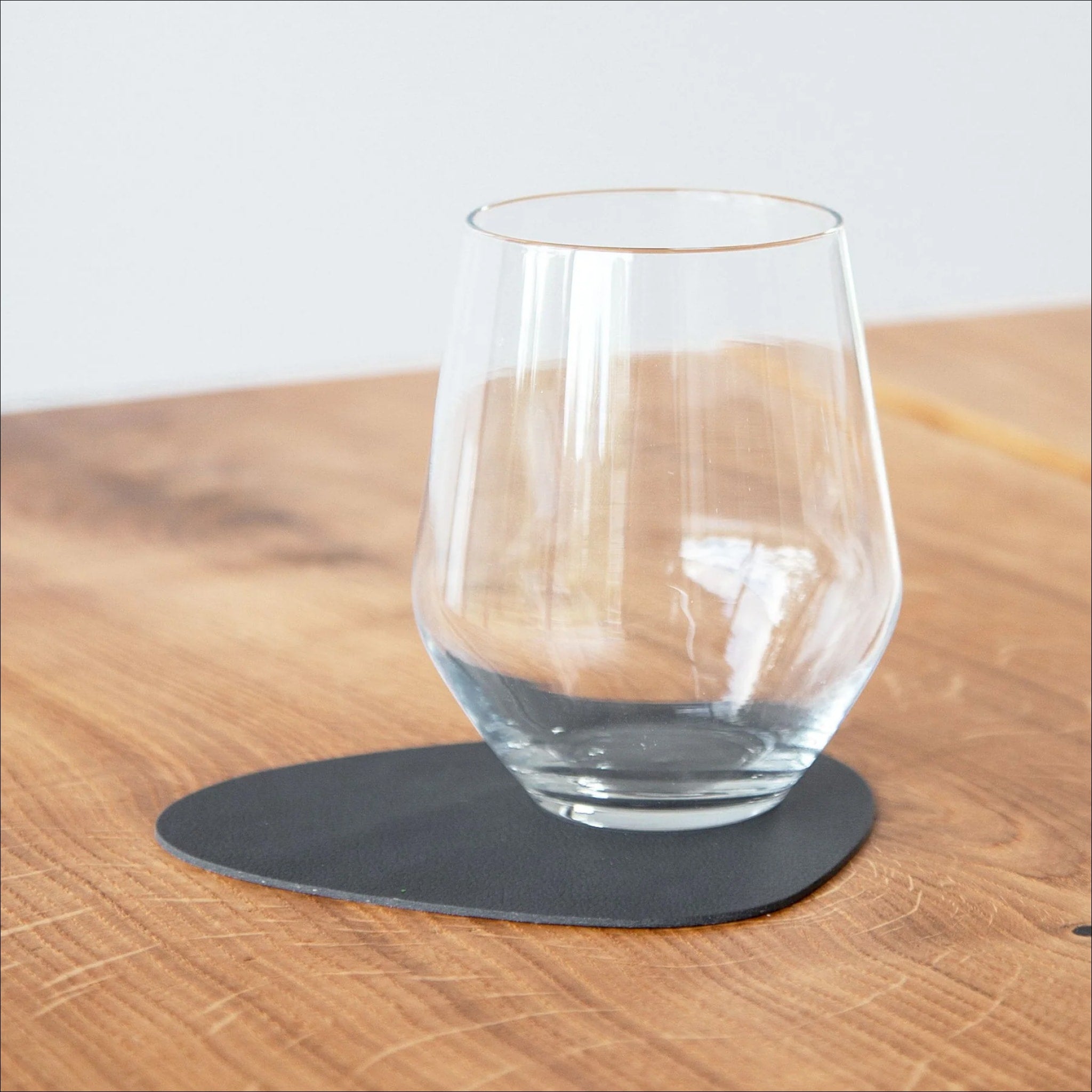 LIND DNA Nupo Curve Coaster Set - Premium Anthracite Color Non-Slip Drink Coasters for Home & Office - Perfect for Coffee Tables, Bars, and Dining Tables