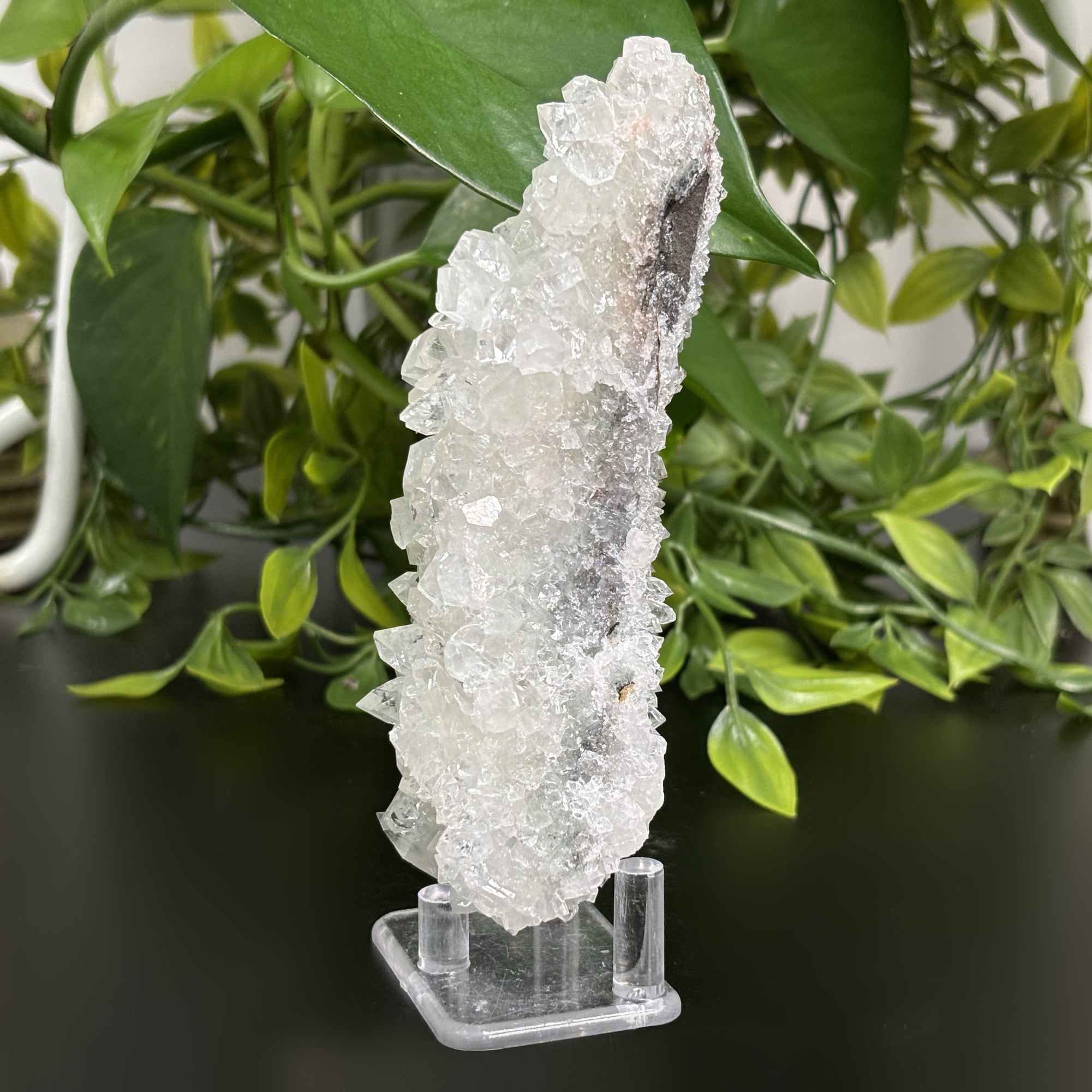 Natural Apophyllite Crystal Cluster – Raw Healing Stone for Energy Work, Meditation & Spiritual Cleansing | Rare Sparkling Mineral Specimen for Home Décor, Display & Crystal Collectors | Perfect for Reiki Healing, Yoga Spaces & Positive Energy Rooms (RMI714)