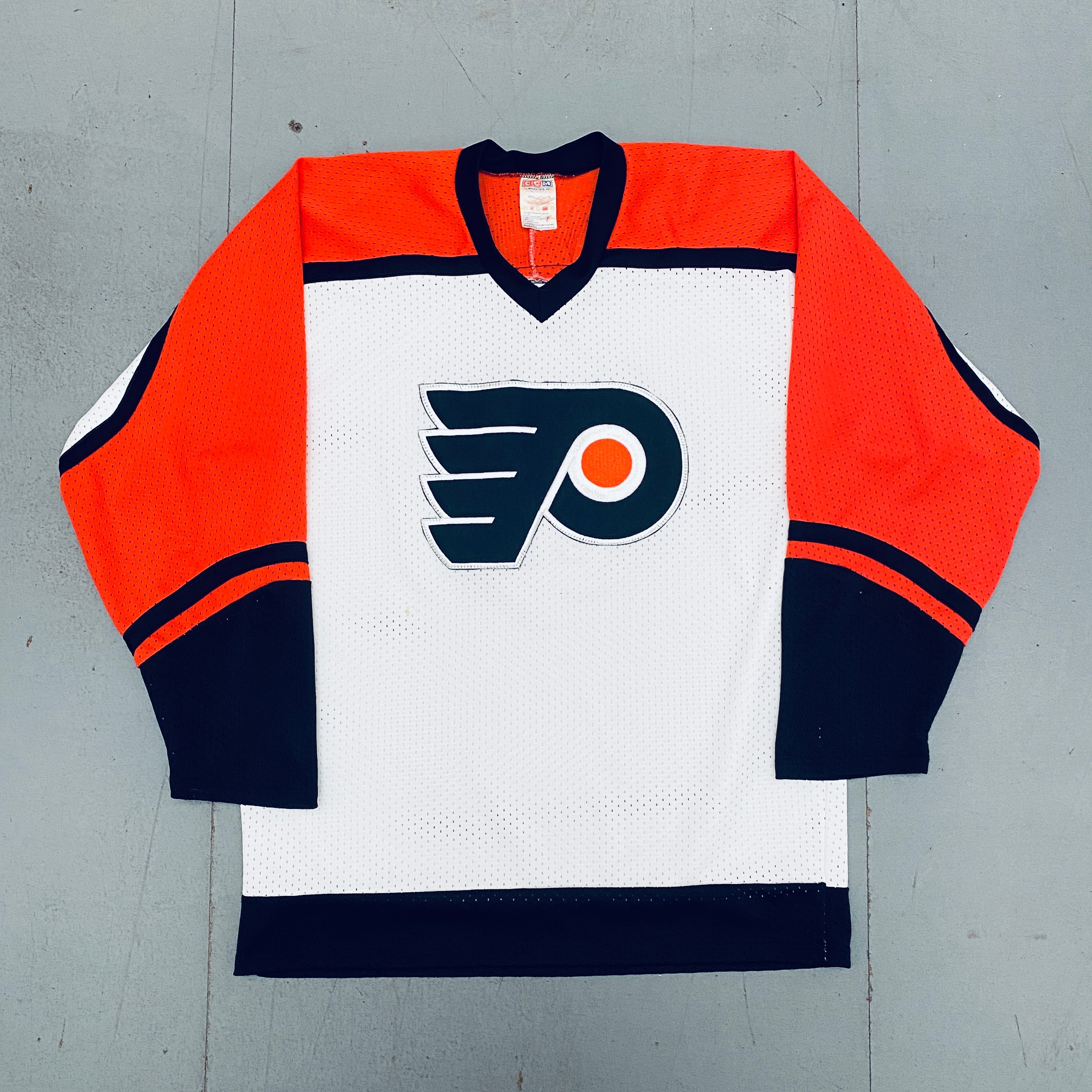 Authentic 1983 CCM Philadelphia Flyers Hockey Jersey (Men's Size M) - Vintage NHL Fan Gear for Games & Collectors