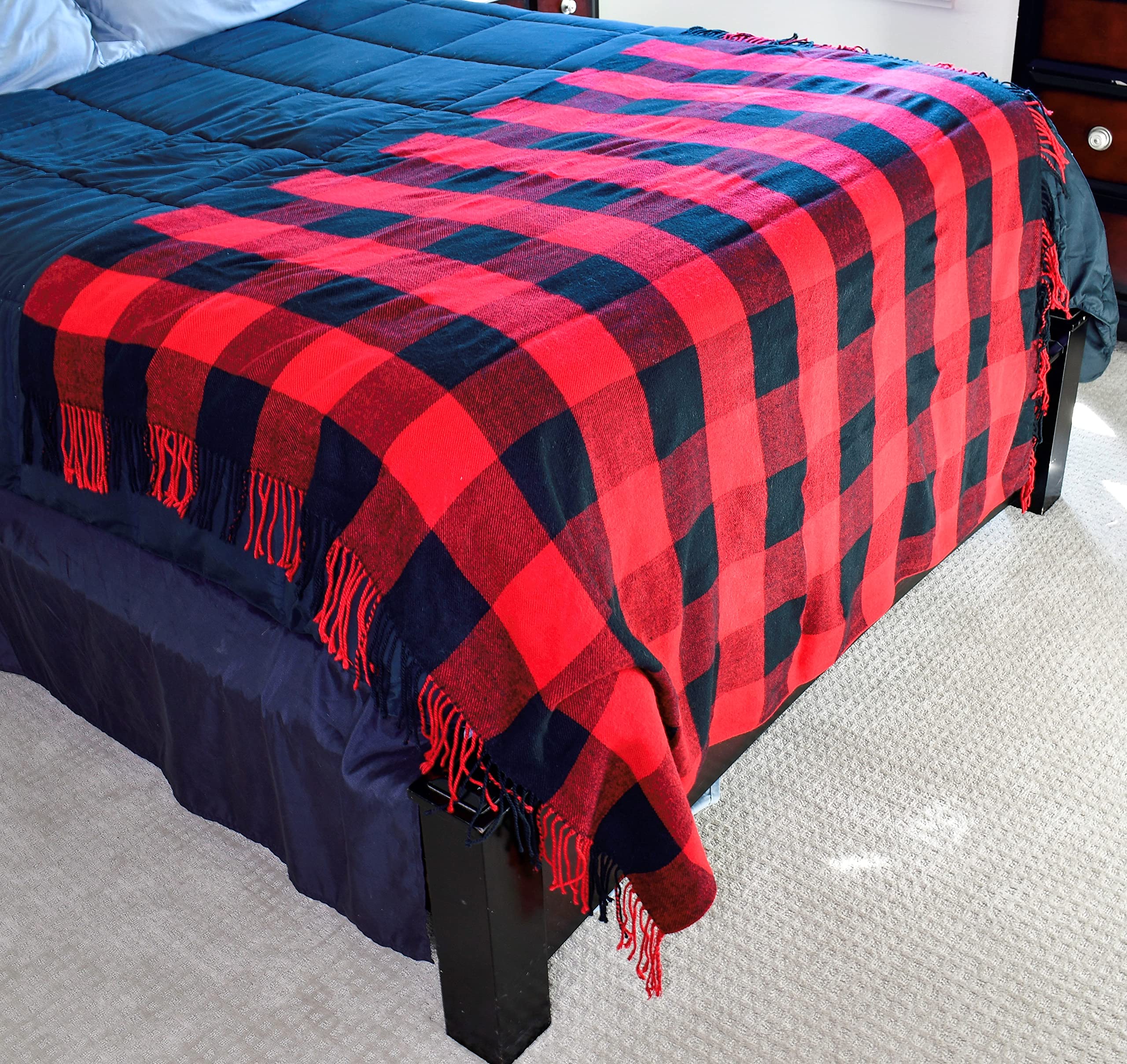 Buffalo Plaid Throw Blanket - Ultra Soft & Lightweight Decorative Blanket for All Seasons - Indoor Outdoor Use on Couch, Bed, Travel - Perfect Gift for Men & Women