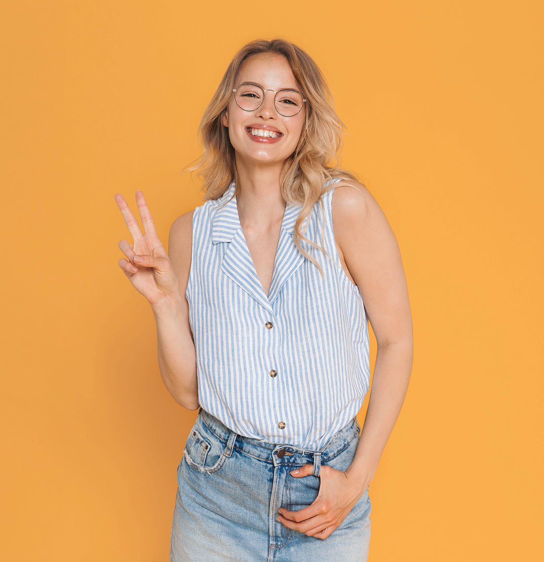 Metal Reading Glasses M6306 - Lightweight & Durable Eyewear for Reading, Computer Use, and Outdoor Activities