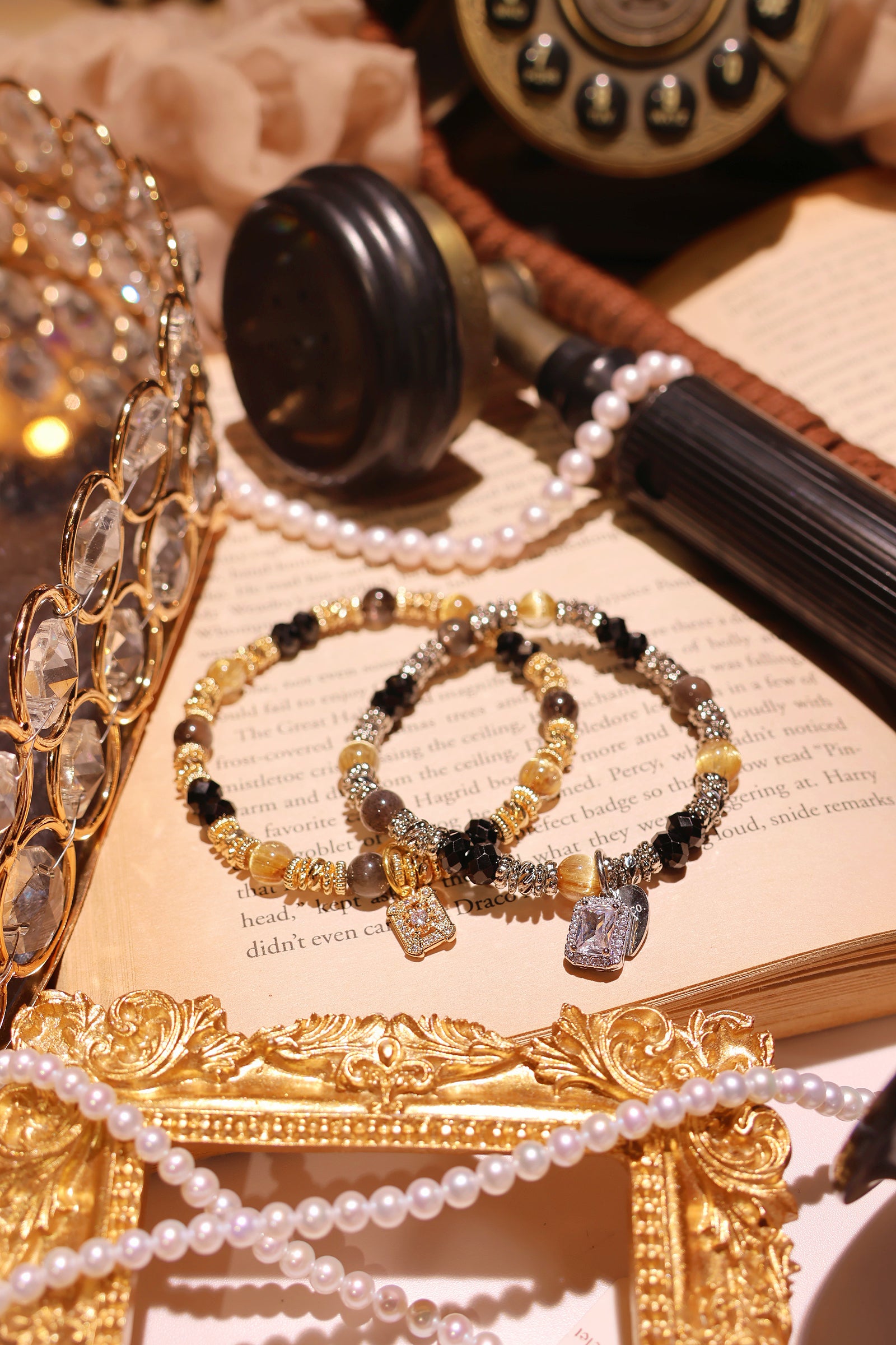 Stylish Fall Winter Bracelet for Women - Trendy Beaded Jewelry Gift for Christmas & Holidays - Perfect for Parties, Office Wear & Casual Outfits