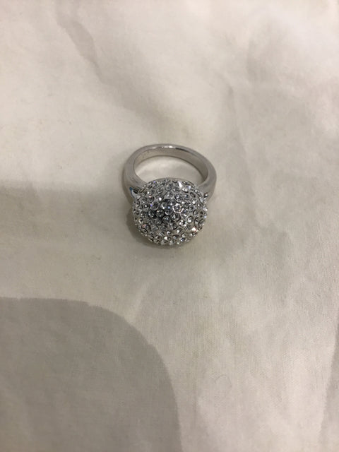 Sparkling Rhinestone & Sterling Silver Ring for Women - Elegant Fashion Jewelry Gift for Party, Wedding & Everyday Wear