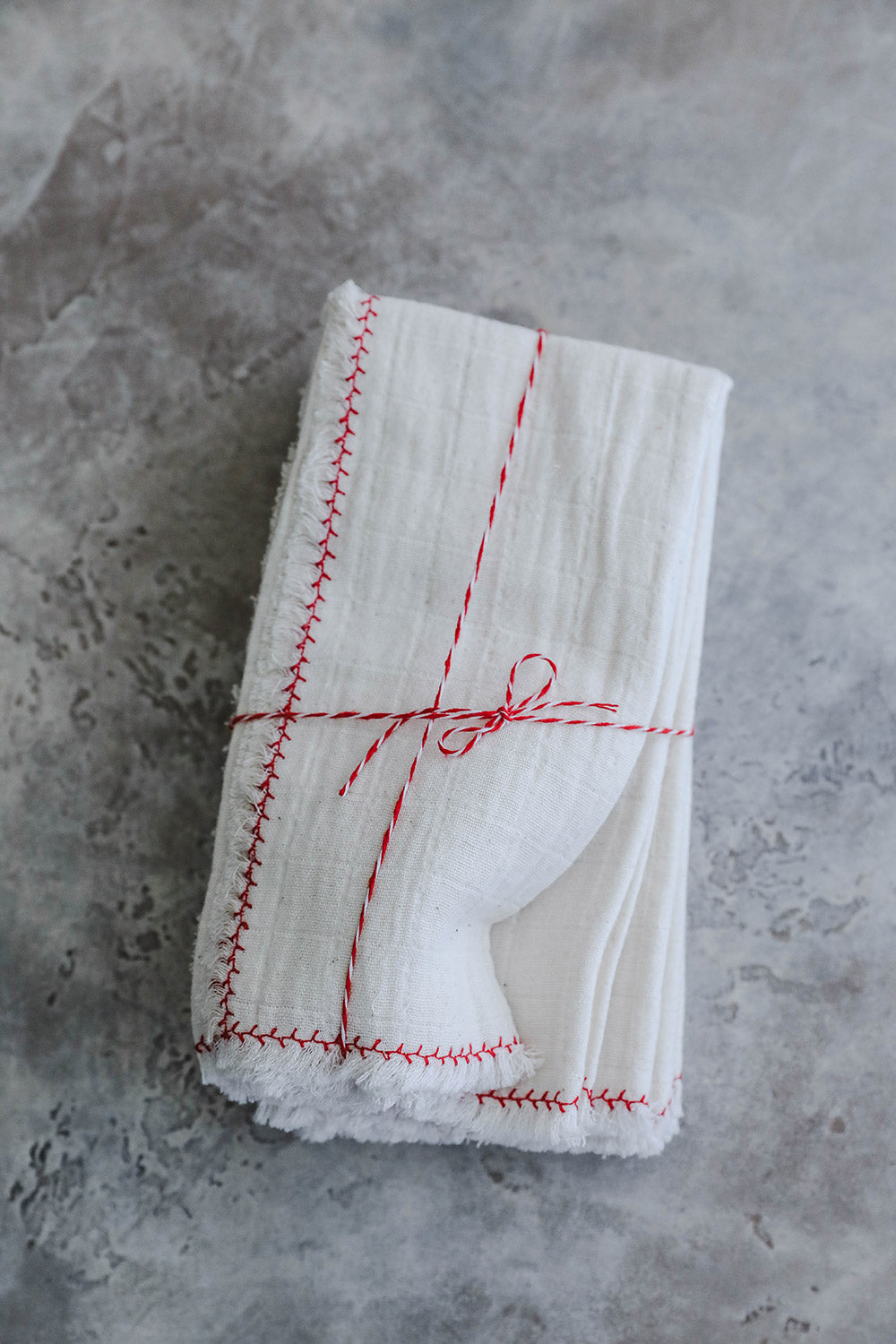 Elegant Branch Design Napkin Set - 12-Piece Cotton Linen Napkins for Dining, Parties, and Home Decor