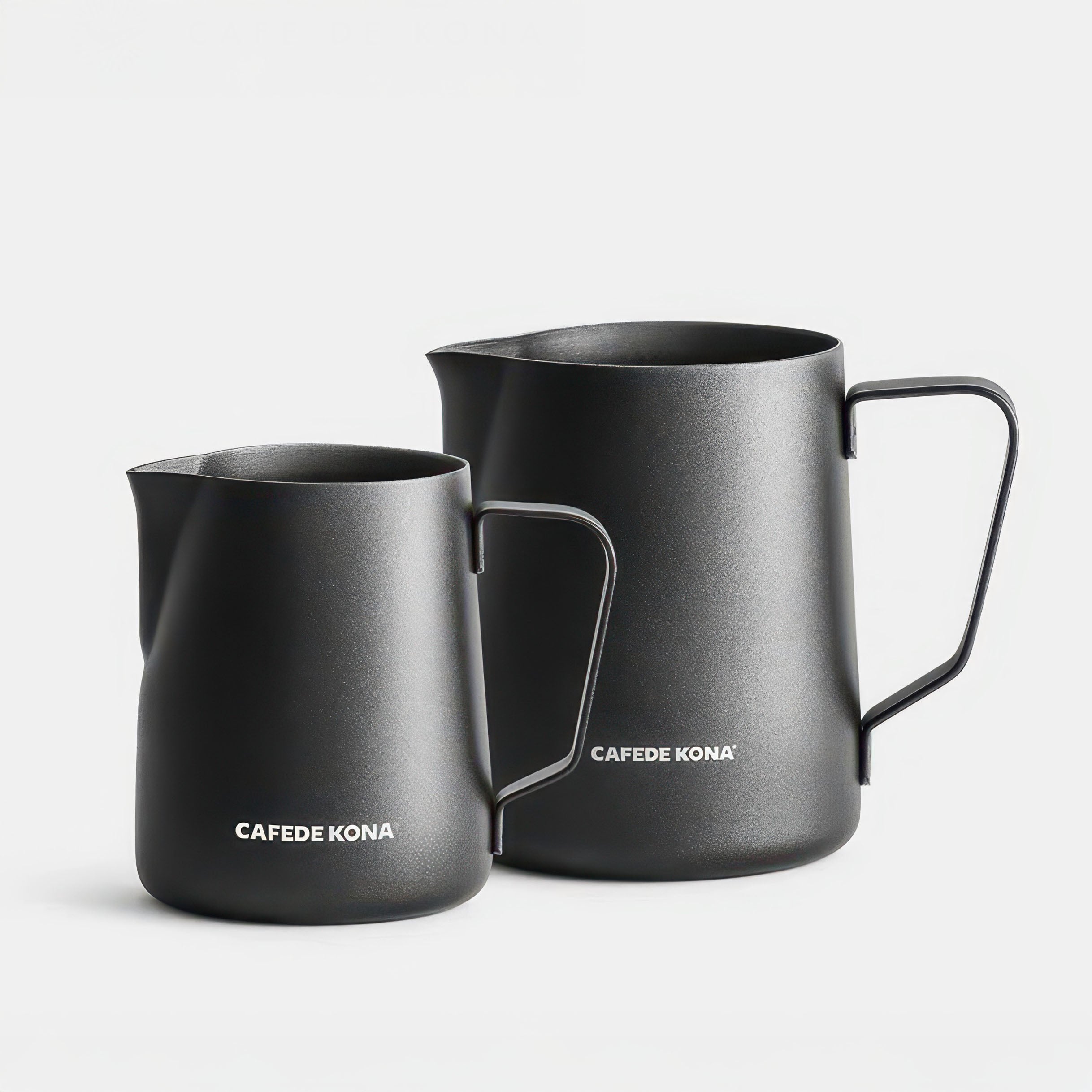 Premium Stainless Steel Latte Art Pitcher - Barista-Grade Milk Frothing Jug for Perfect Coffee Creations - Ideal for Home Baristas & Coffee Shops
