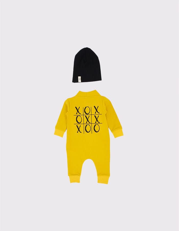 OXO Printed Design Baby Jumpsuit and Beanie Set - Soft Cotton Newborn Outfit for Boys & Girls - Perfect for Photoshoots, Gifts, and Everyday Wear
