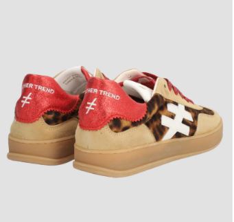 Stylish Leopard Print Sneakers A032 - Trendy Women's Fashion Trainers for Casual Wear & Gym Workouts