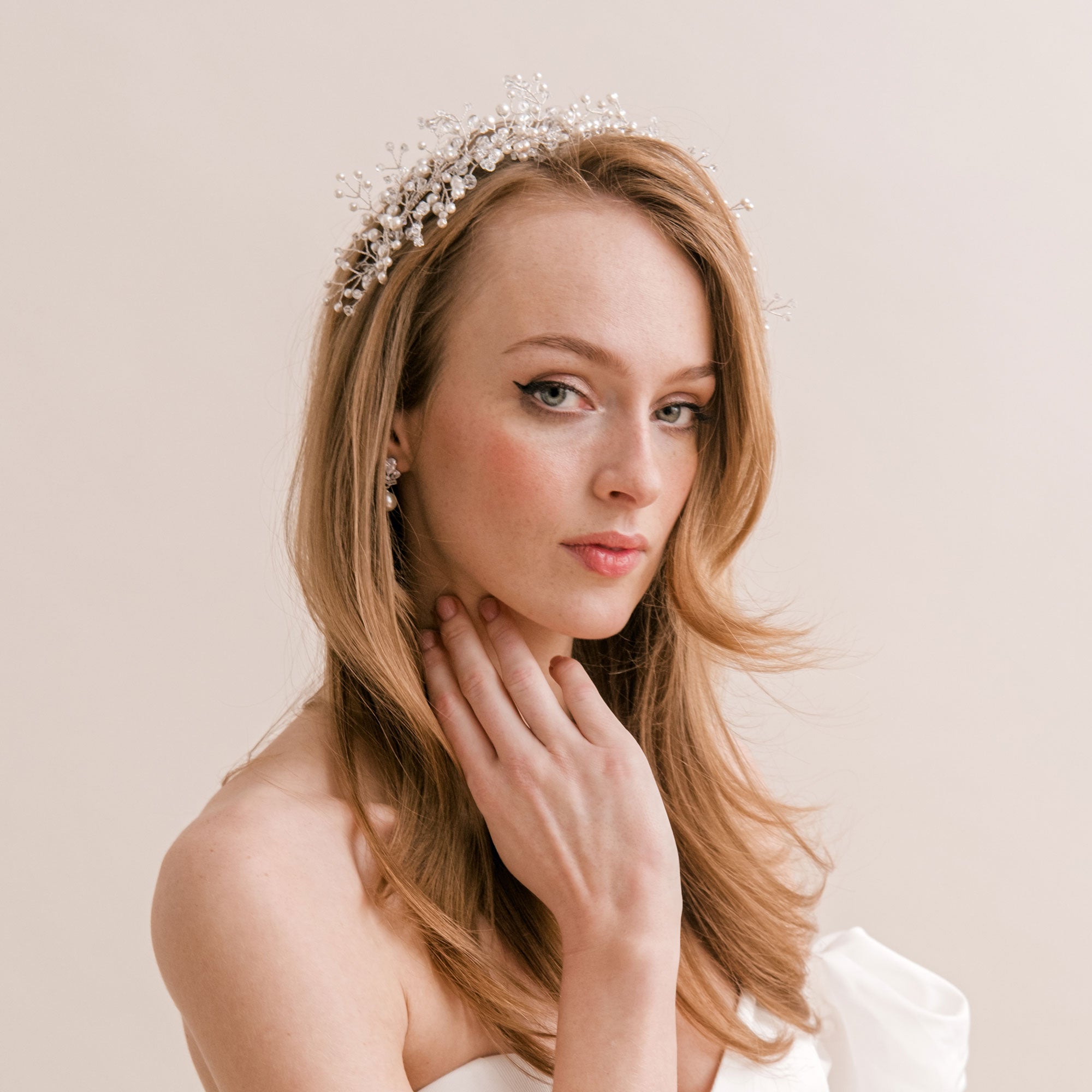 Elegant Pearl Sprig Headband for Women - Vintage Floral Hair Accessory for Weddings, Parties & Special Occasions