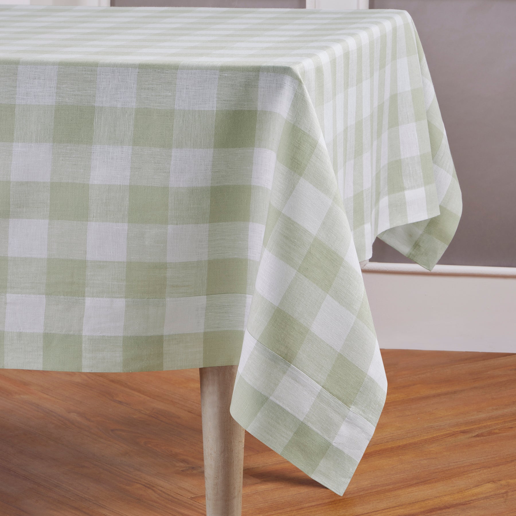 Buffalo Check Tablecloth - Red and Black Plaid Cotton Table Cover for Kitchen, Dining Room, and Picnic - Perfect for Holiday Decor and Outdoor Gatherings