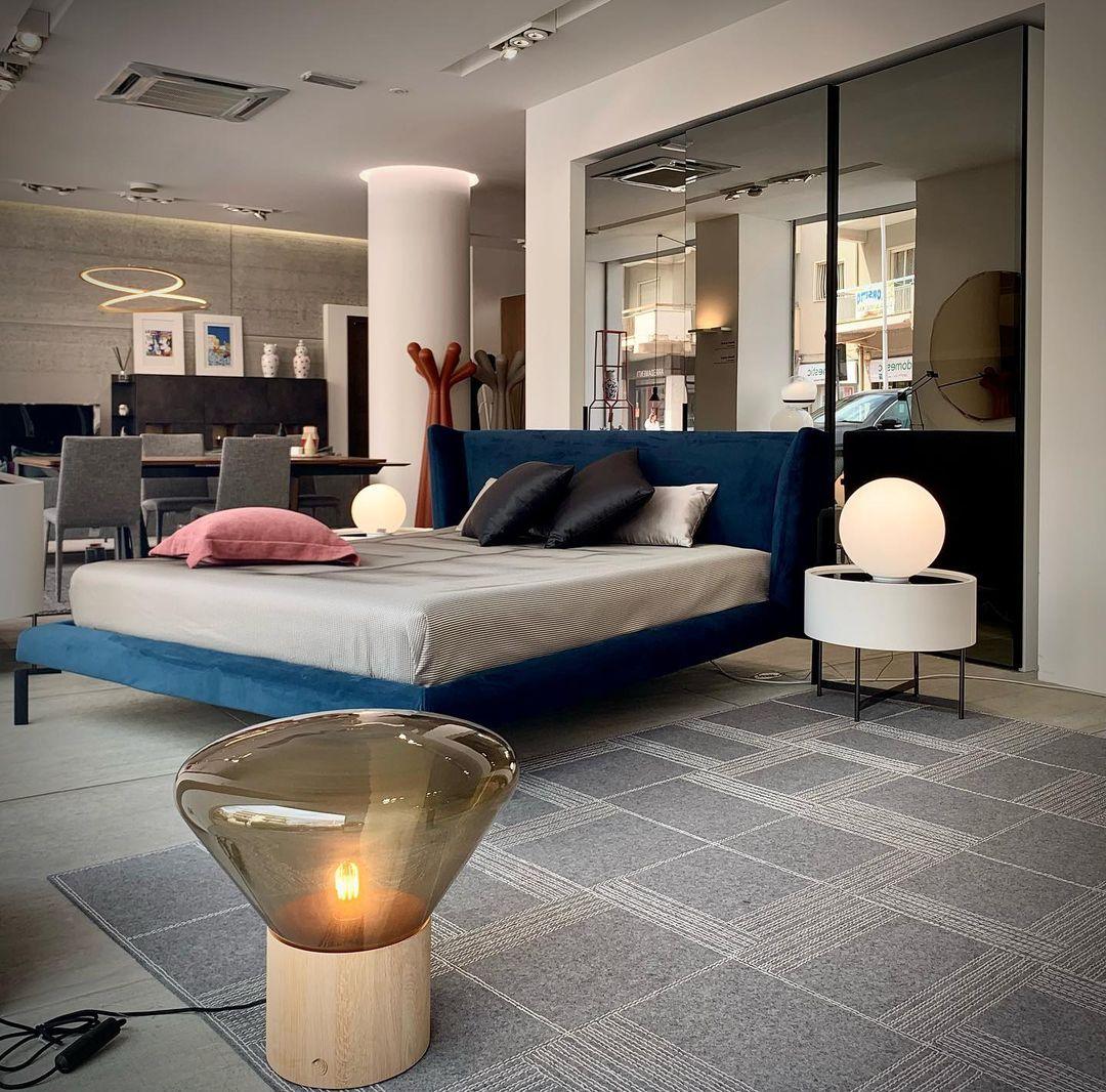 Modern Wood Table Lamp - Stylish Nightstand & Bedside Lighting for Living Room, Bedroom, and Office Decor
