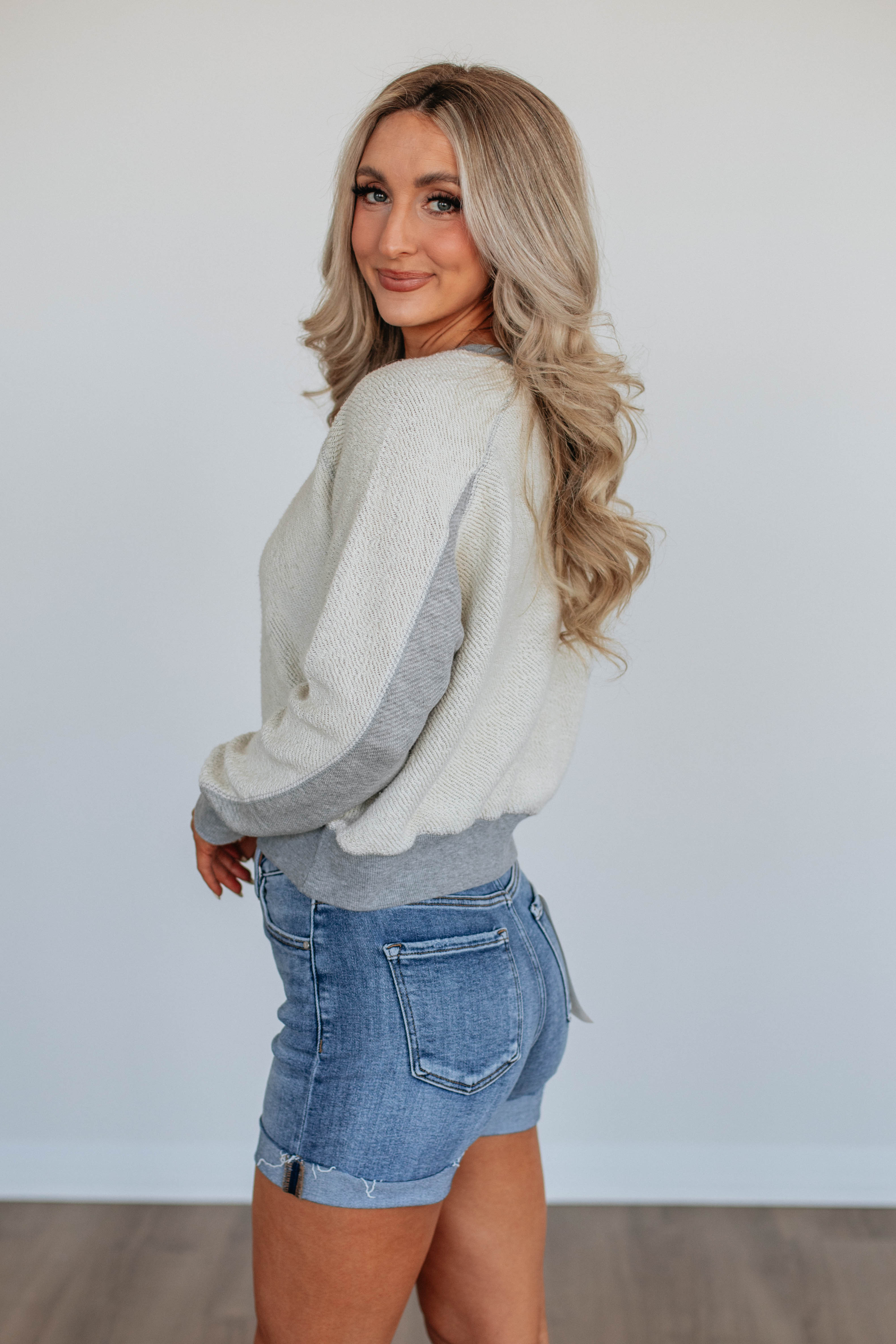 Benji Sweatshirt - Cozy Pullover Hoodie for Men & Women | Soft Fleece Loungewear | Perfect for Casual Outfits, Gym, and Home Relaxation