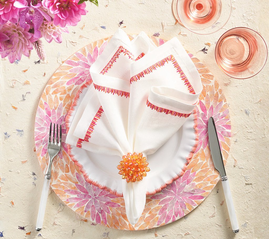 Premium Floral Placemats Set of 4 - Waterproof & Heat Resistant Table Mats for Dining Room, Kitchen Decor, Party & Holiday Dinner Settings