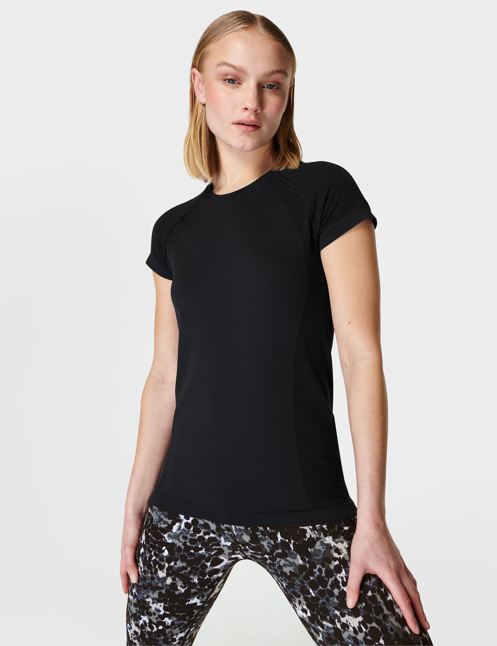 Seamless Gym T-Shirt for Athletes - Black - Perfect for Workouts, Running & Training