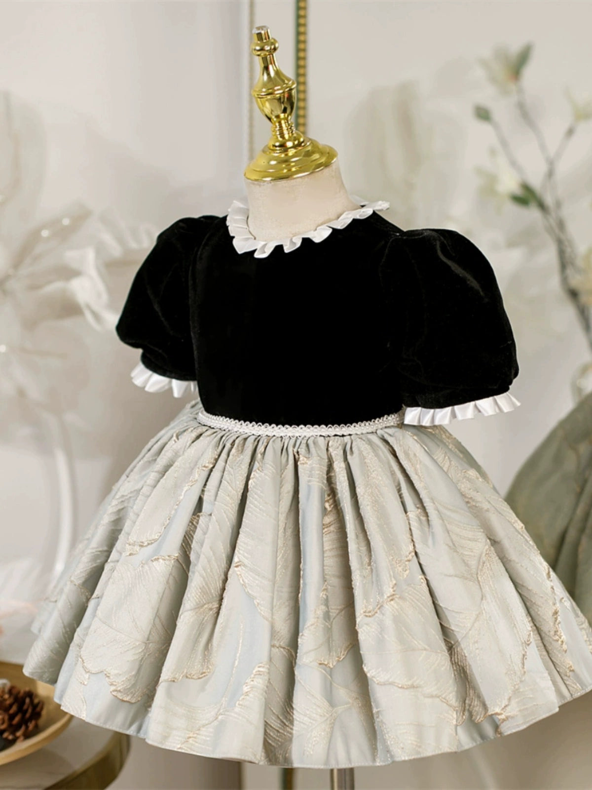 Black Princess Round Satin Flower Girl Dress - Elegant Formal Occasion Wear for Weddings, Parties & Special Events