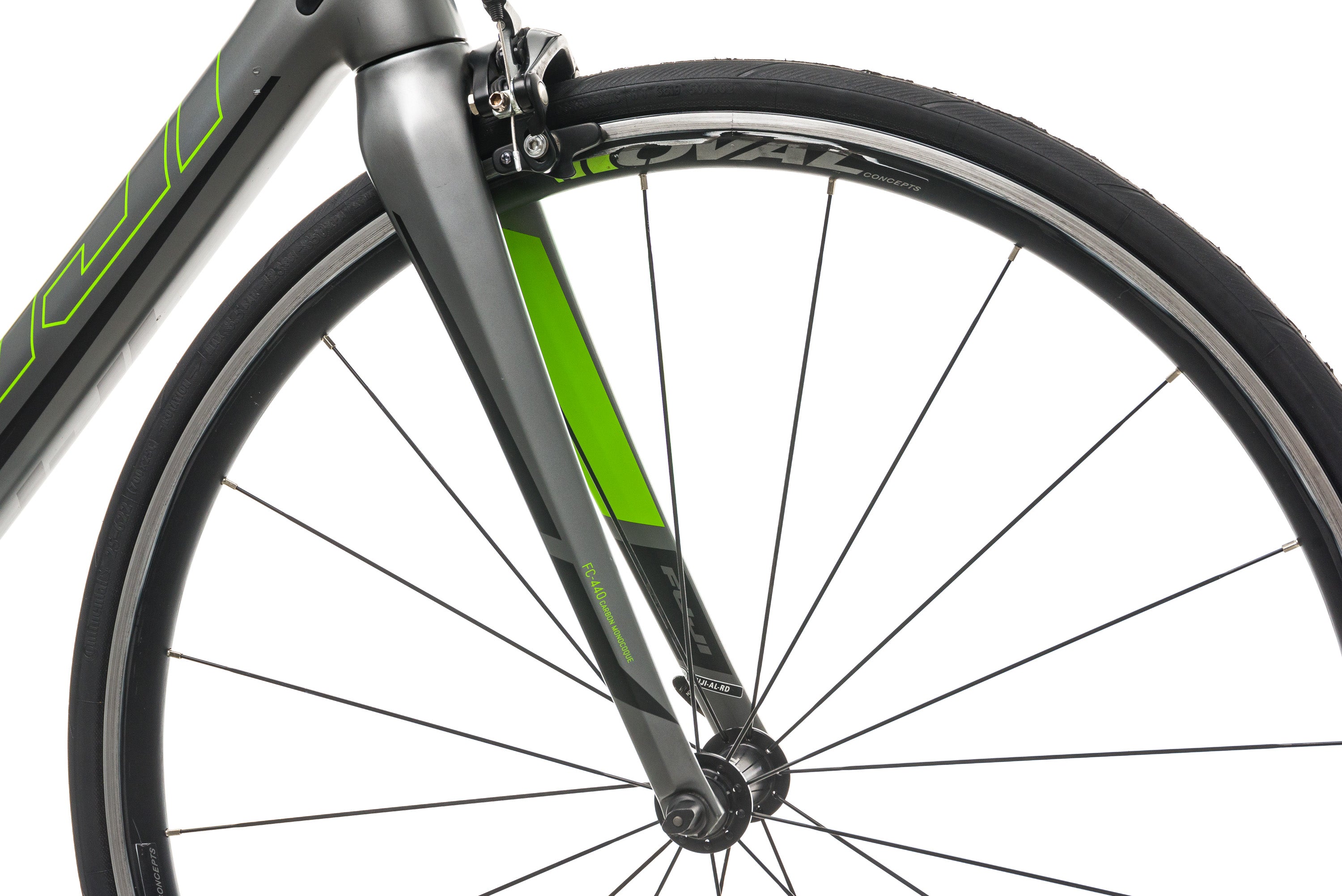2016 Fuji SL 2.3 Road Bike - Lightweight Carbon Frame, Shimano 105 Groupset, 54cm Size | Perfect for Commuting, Fitness Training & Road Cycling