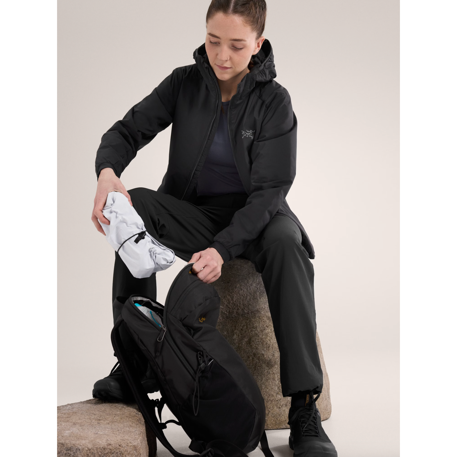 Arc'teryx Women's Atom Hoody - Lightweight Insulated Jacket for Hiking & Outdoor Activities | Water-Resistant & Breathable Winter Coat for Women