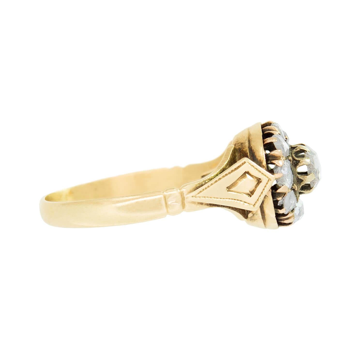 Exquisite Victorian Style 18k Gold Diamond Halo Engagement Ring - Perfect for Weddings, Anniversaries & Special Occasions
