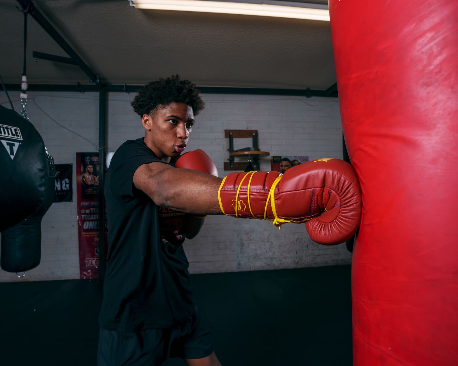 KRONK Boxing Gloves for Training - Premium Lace-Up Boxing Gloves for Men & Women - Perfect for Sparring, Heavy Bag Workouts, and Boxing Gym Training