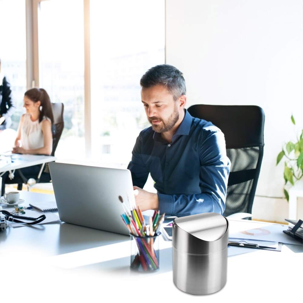 CODIRATO Small Trash Can with Lid - 1.5L Mini Desktop Waste Bin for Office, Bathroom, Kitchen & Home Use - Compact 12x12x16.5cm Dustbin for Desk, Countertop & Small Spaces - Perfect for Paper Waste, Snack Wrappers & Daily Trash Disposal