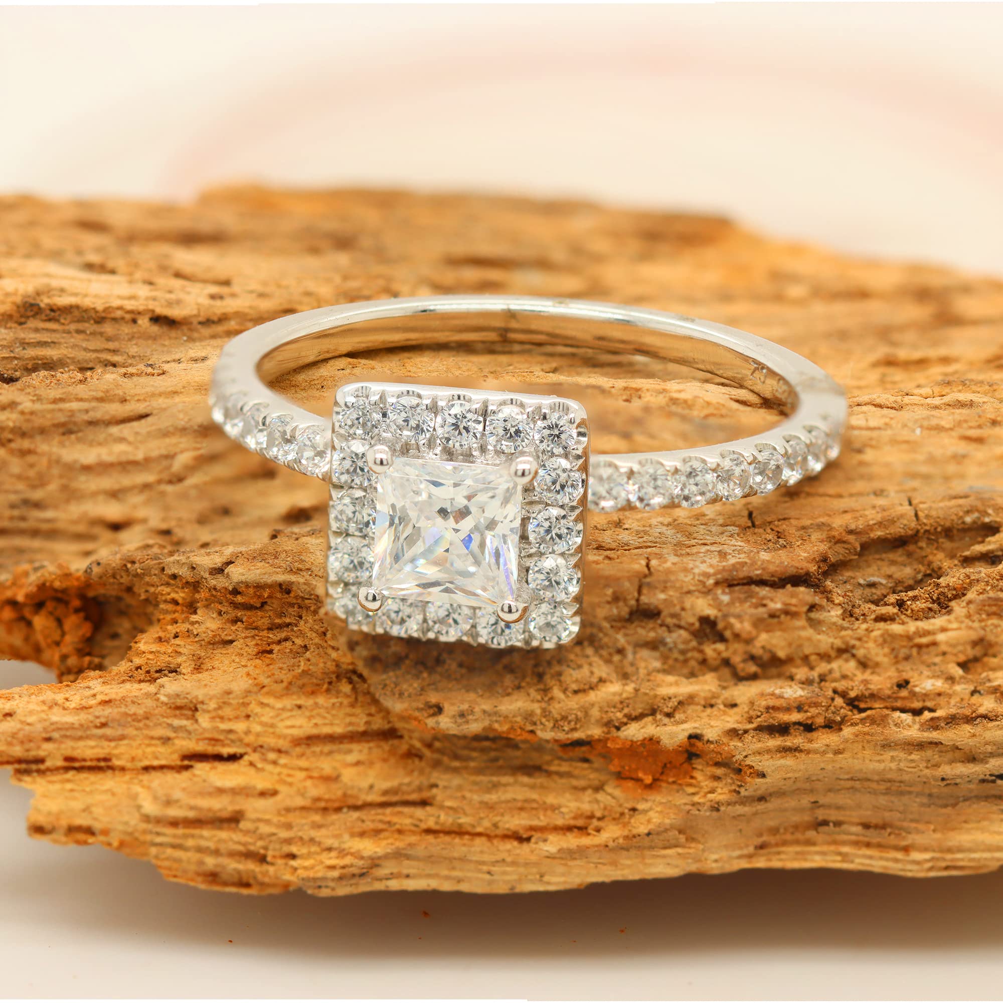 14K Gold Plated 925 Sterling Silver 1 Carat Princess Cut Cubic Zirconia CZ Halo Engagement Ring for Women - VVS1 Clarity, D Color (1 cttw) - Perfect for Wedding, Proposal & Anniversary Gifts