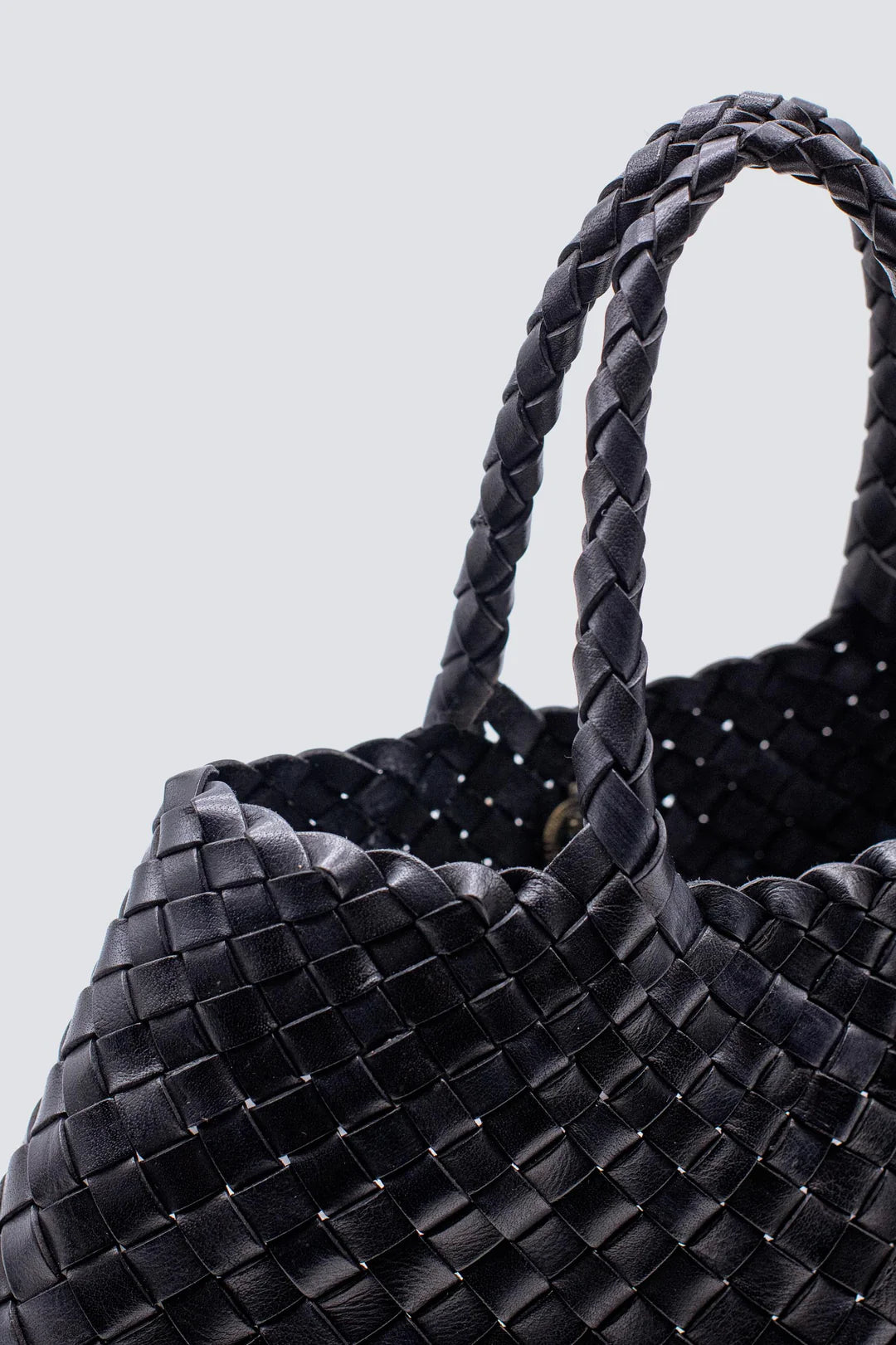 Dragon Diffusion Santa Croce Small Black Leather Handbag - Stylish Crossbody Bag for Women | Perfect for Work, Travel & Everyday Use