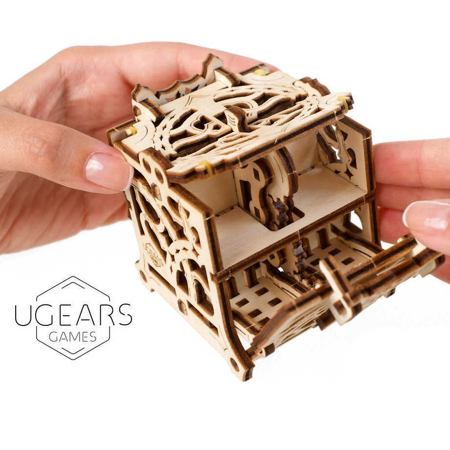 UGears Wooden Dice Keeper - Mechanical 3D Puzzle for Board Games & RPGs - Perfect for Dungeons & Dragons, Yahtzee, and Tabletop Gaming Accessories