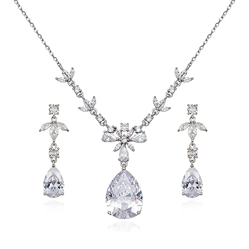Silver: 1 Necklace+ 2 Earrings