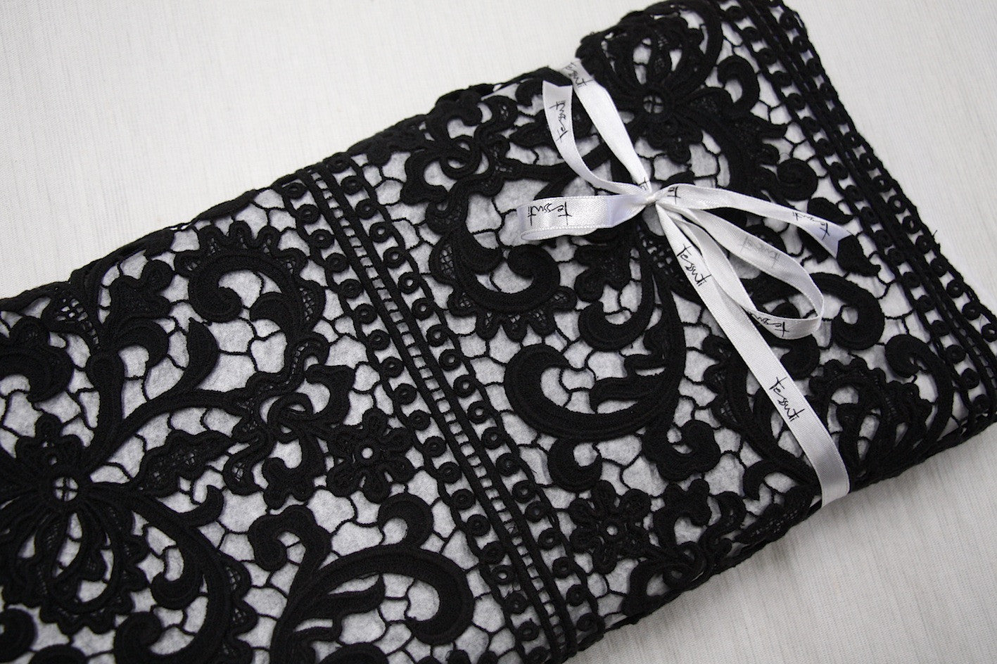Elegant Black Guipure Lace for Garden Decor - Perfect for Outdoor Weddings, Home Accents & DIY Crafts